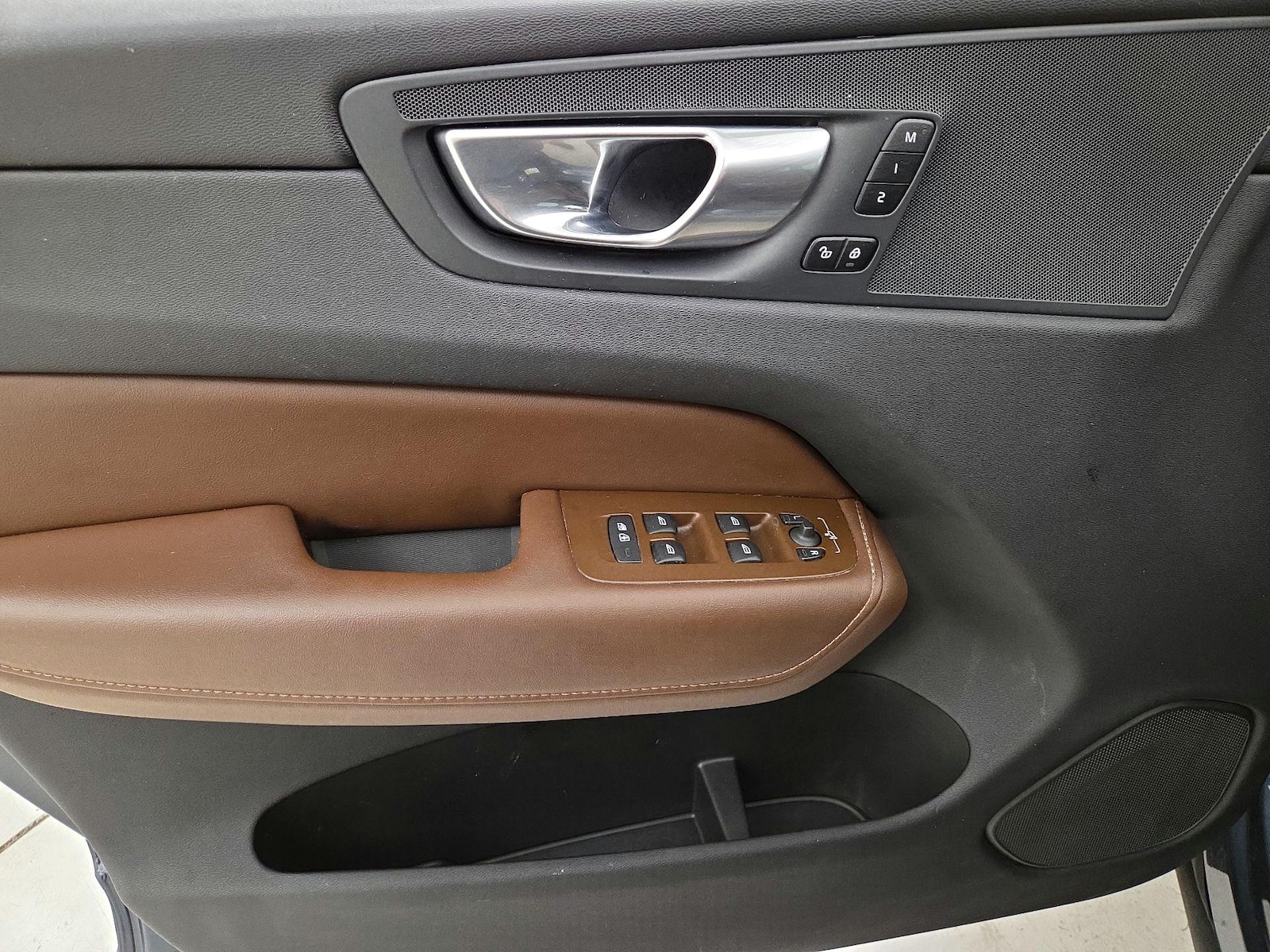 2024 Volvo XC60 Plus - Photo 13