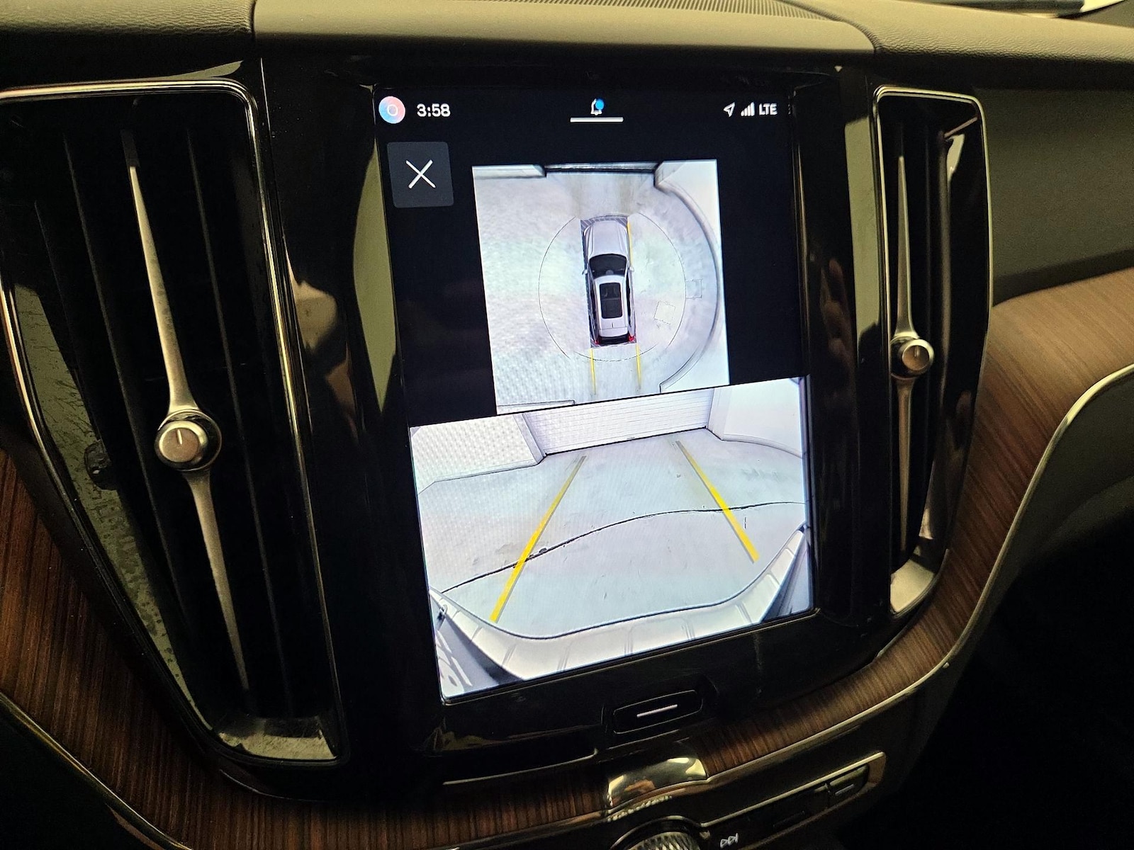 2024 Volvo XC60 Plus - Photo 15