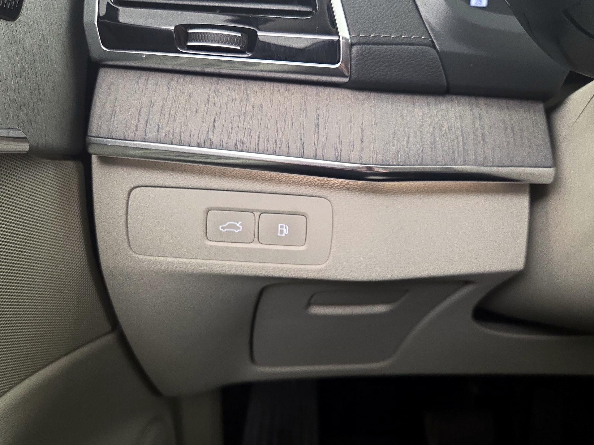 Thumbnail: 2024 Volvo XC90 - 13