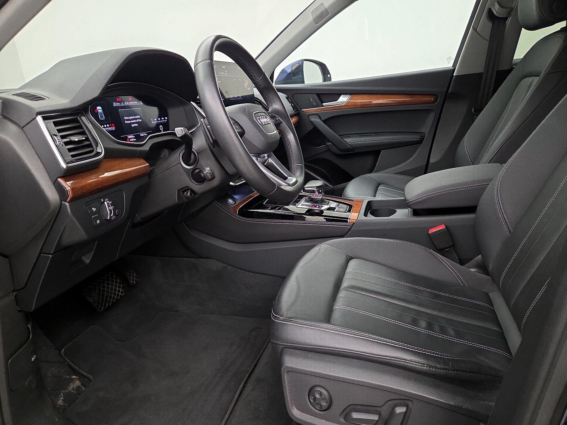 Thumbnail: 2023 Audi Q5 - 11