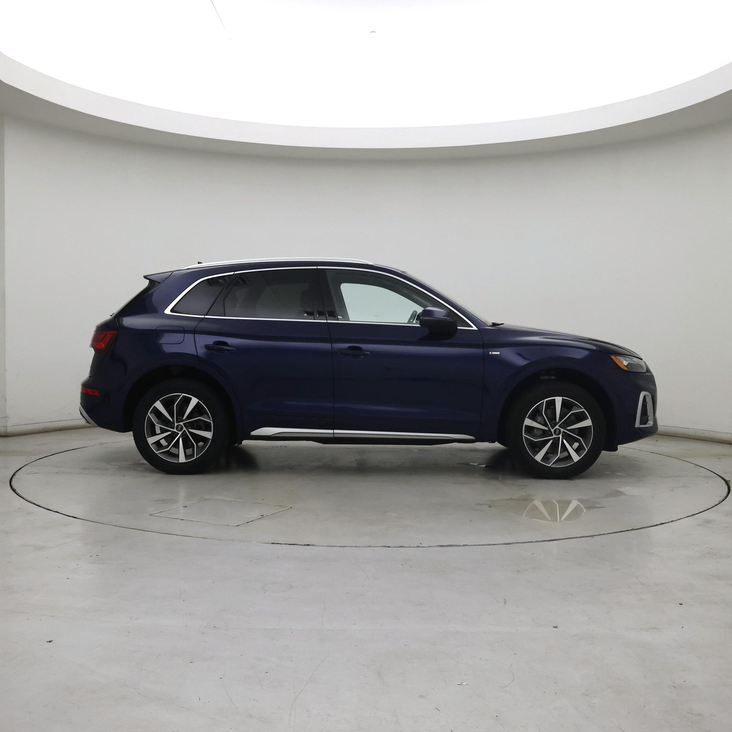 Thumbnail: 2023 Audi Q5 - 7