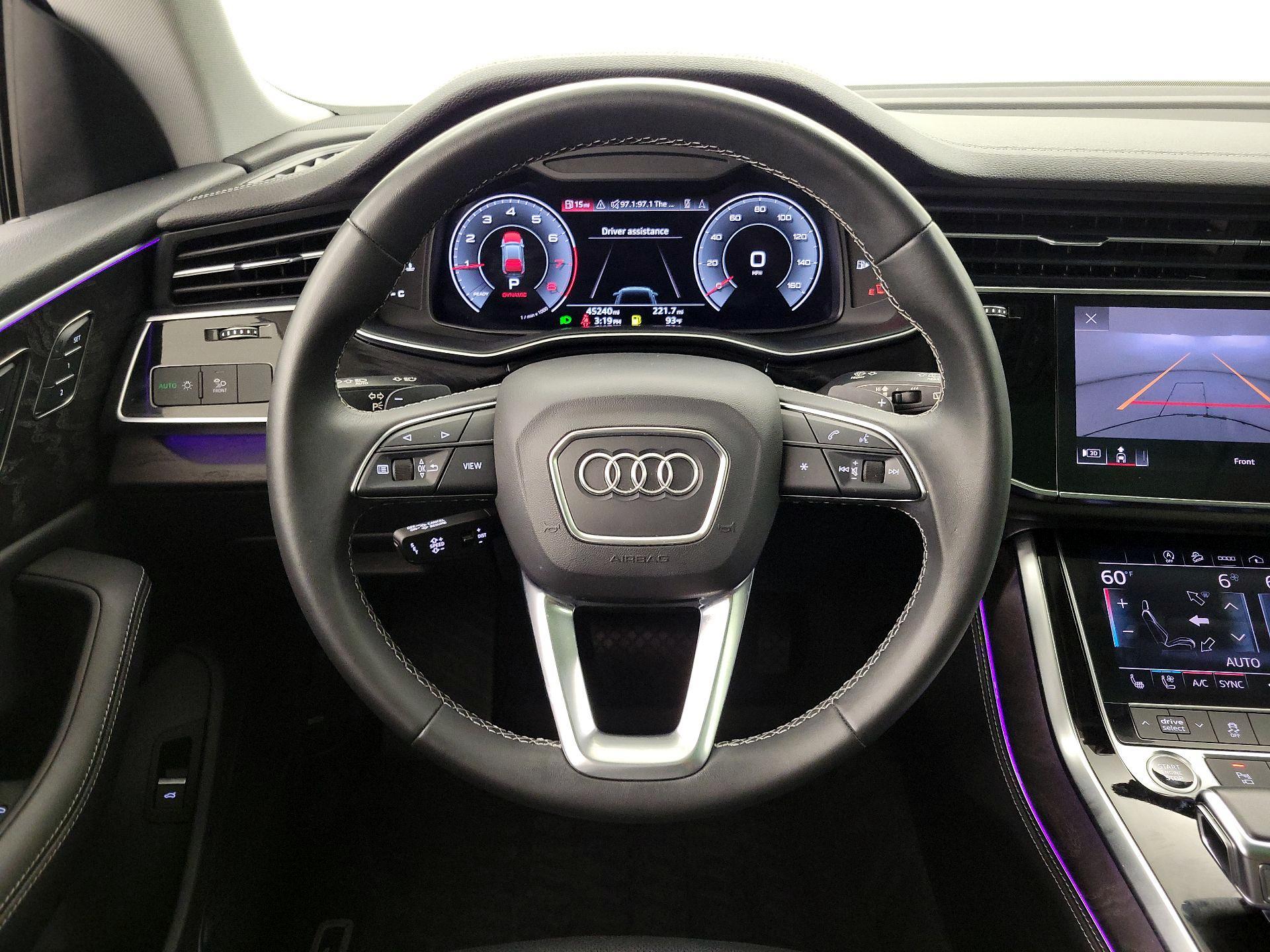 Thumbnail: 2023 Audi Q8 - 10