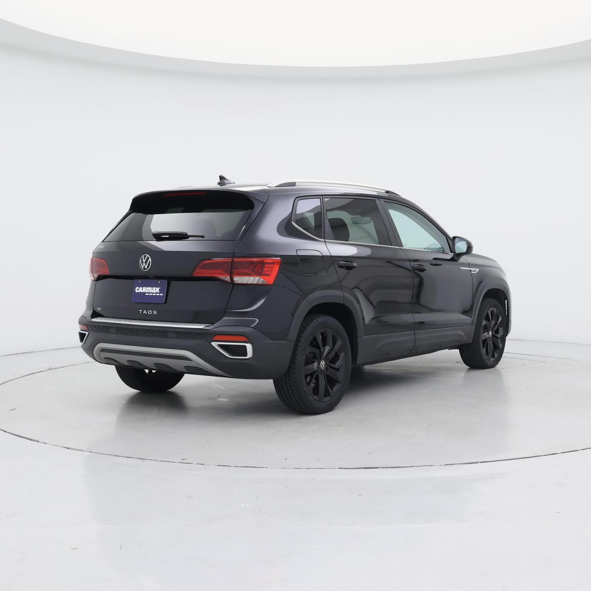 Thumbnail: 2023 Volkswagen Taos - 8