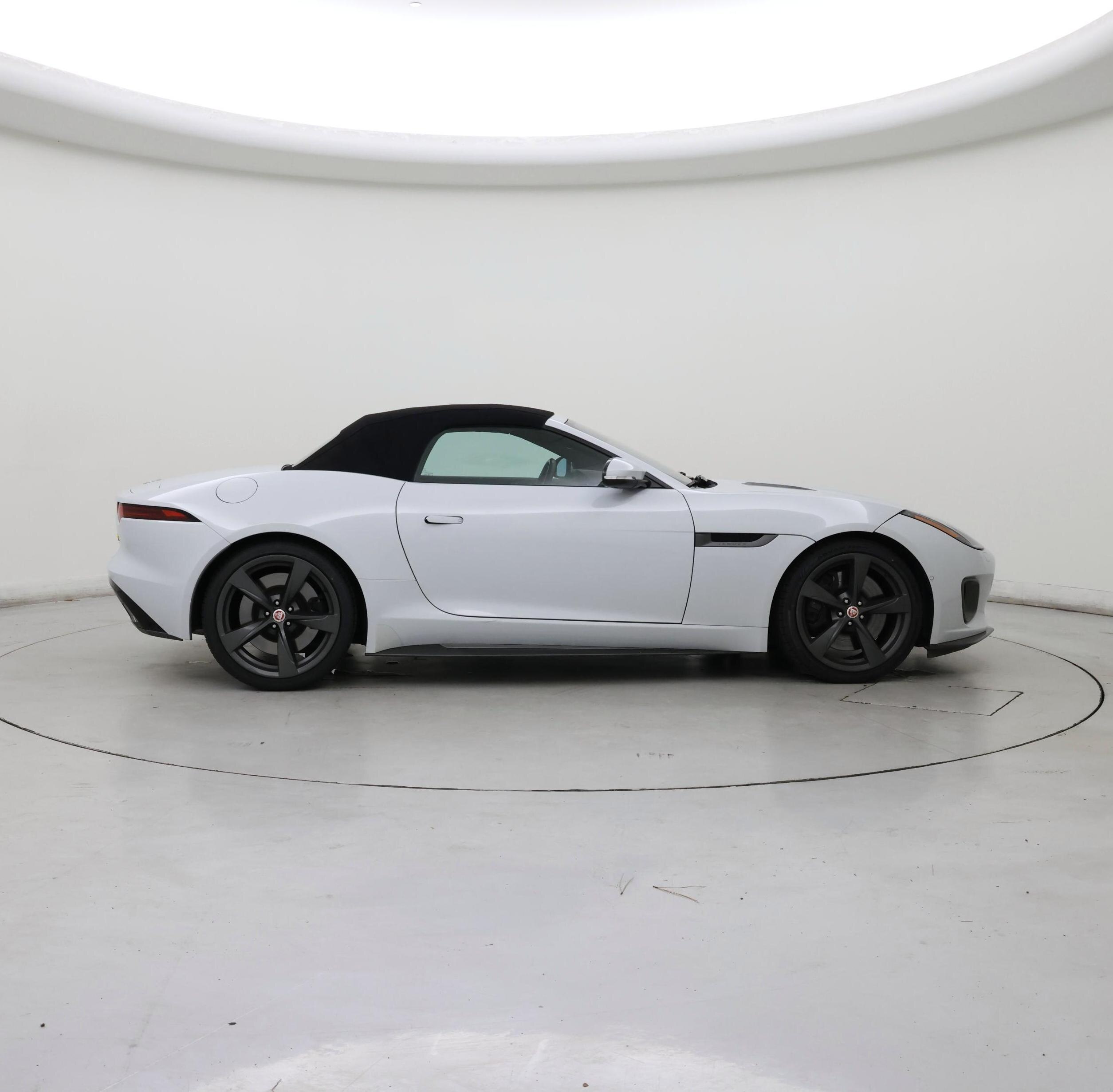 Thumbnail: 2018 Jaguar F-Type - 7