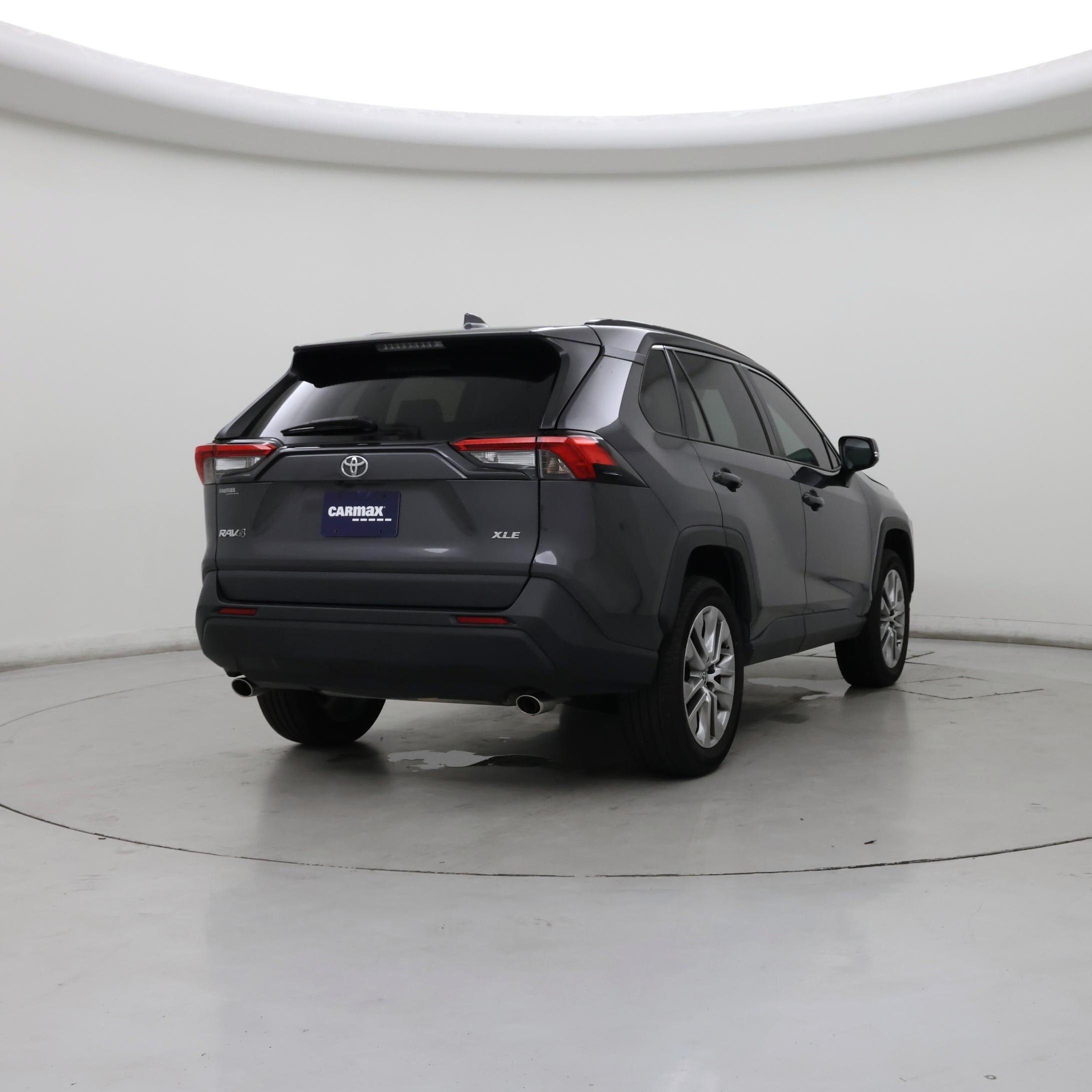 Thumbnail: 2023 Toyota RAV4 - 8