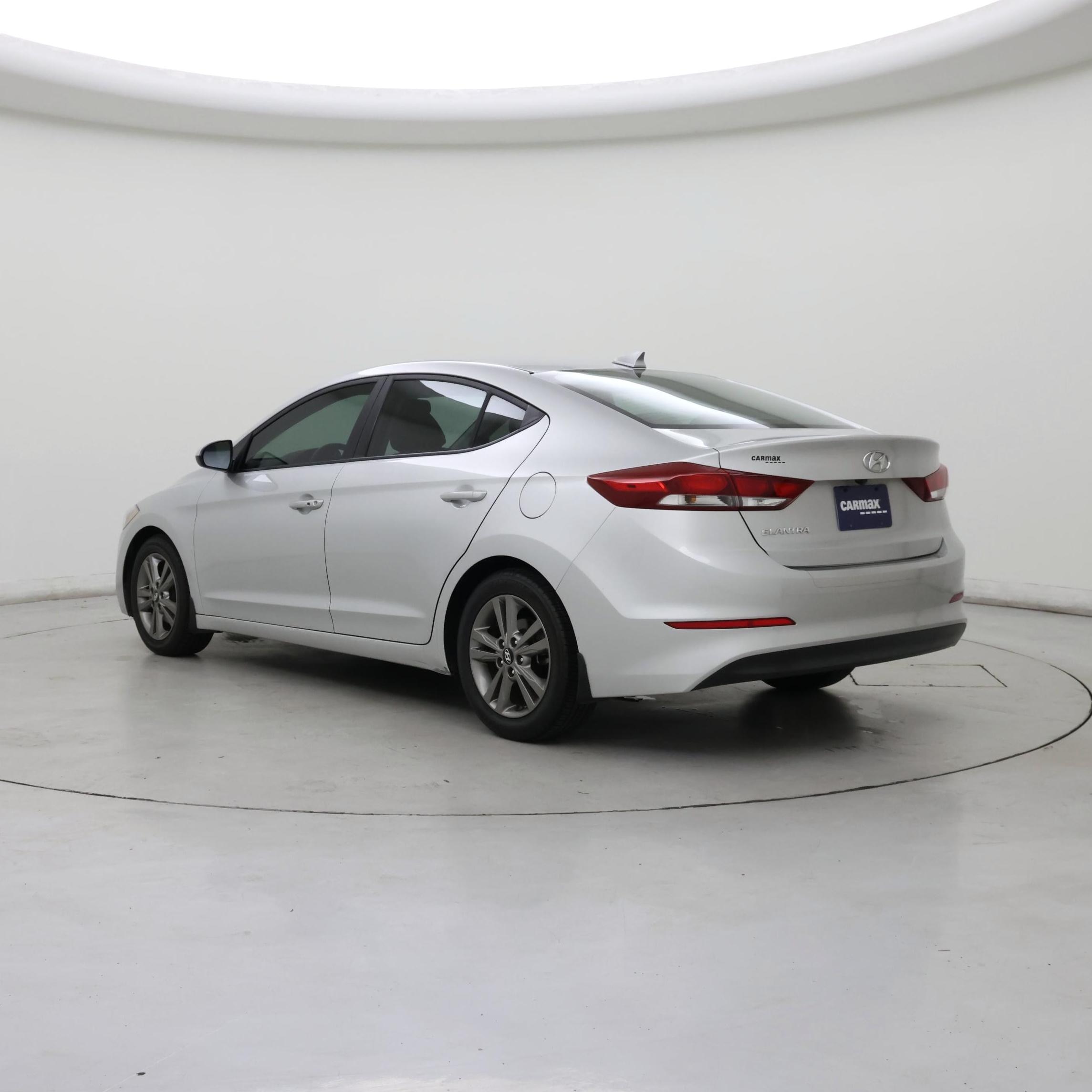 Thumbnail: 2018 Hyundai Elantra - 2