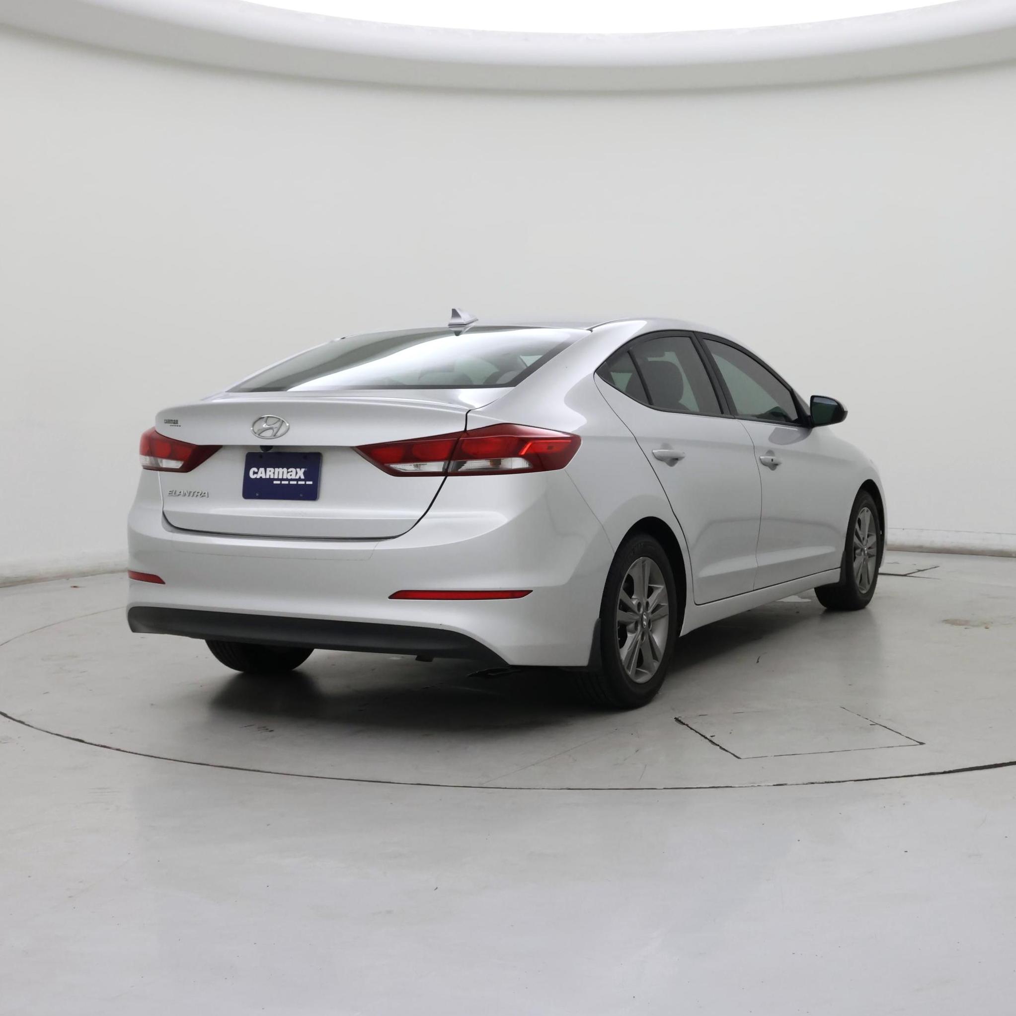 Thumbnail: 2018 Hyundai Elantra - 8