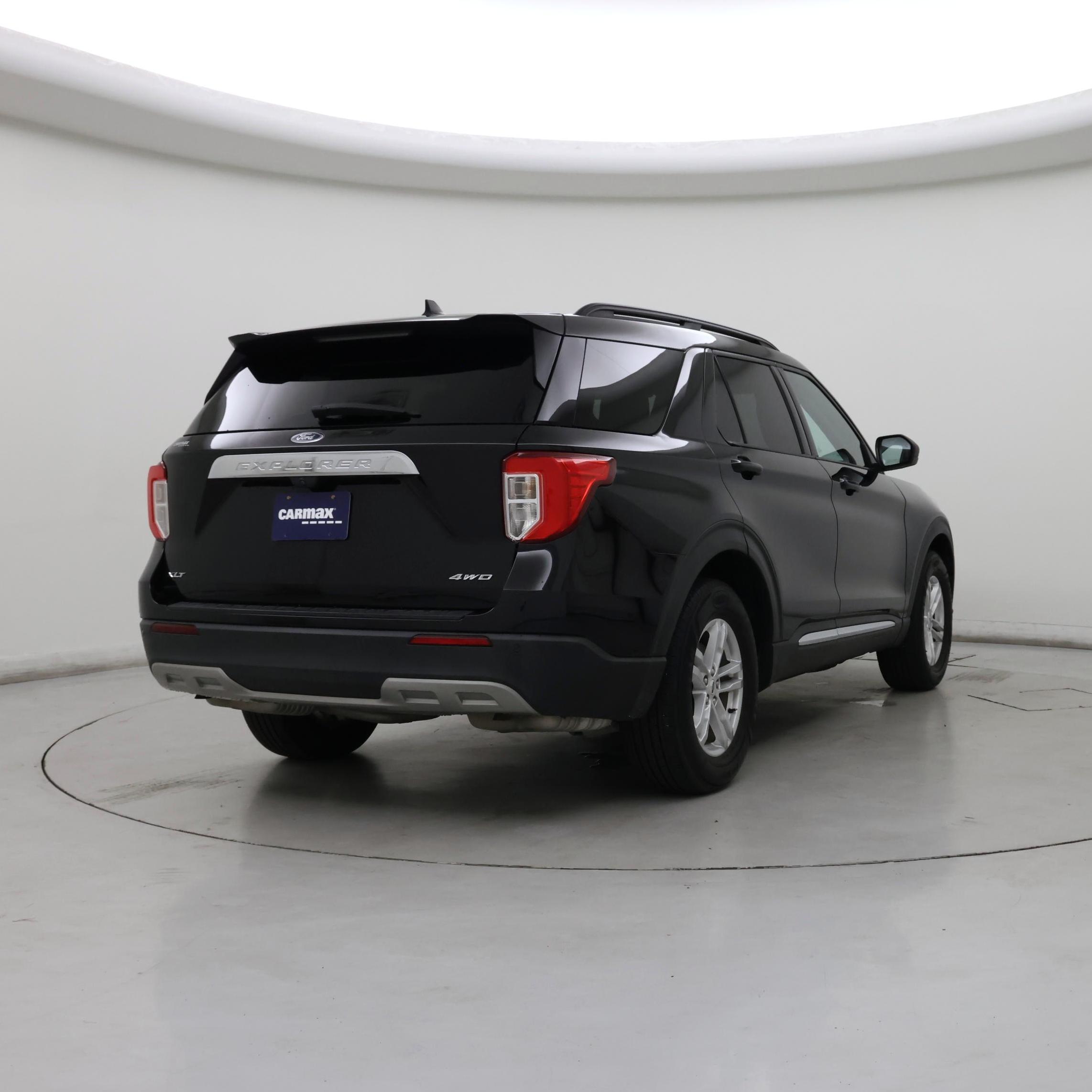 Thumbnail: 2021 Ford Explorer - 8