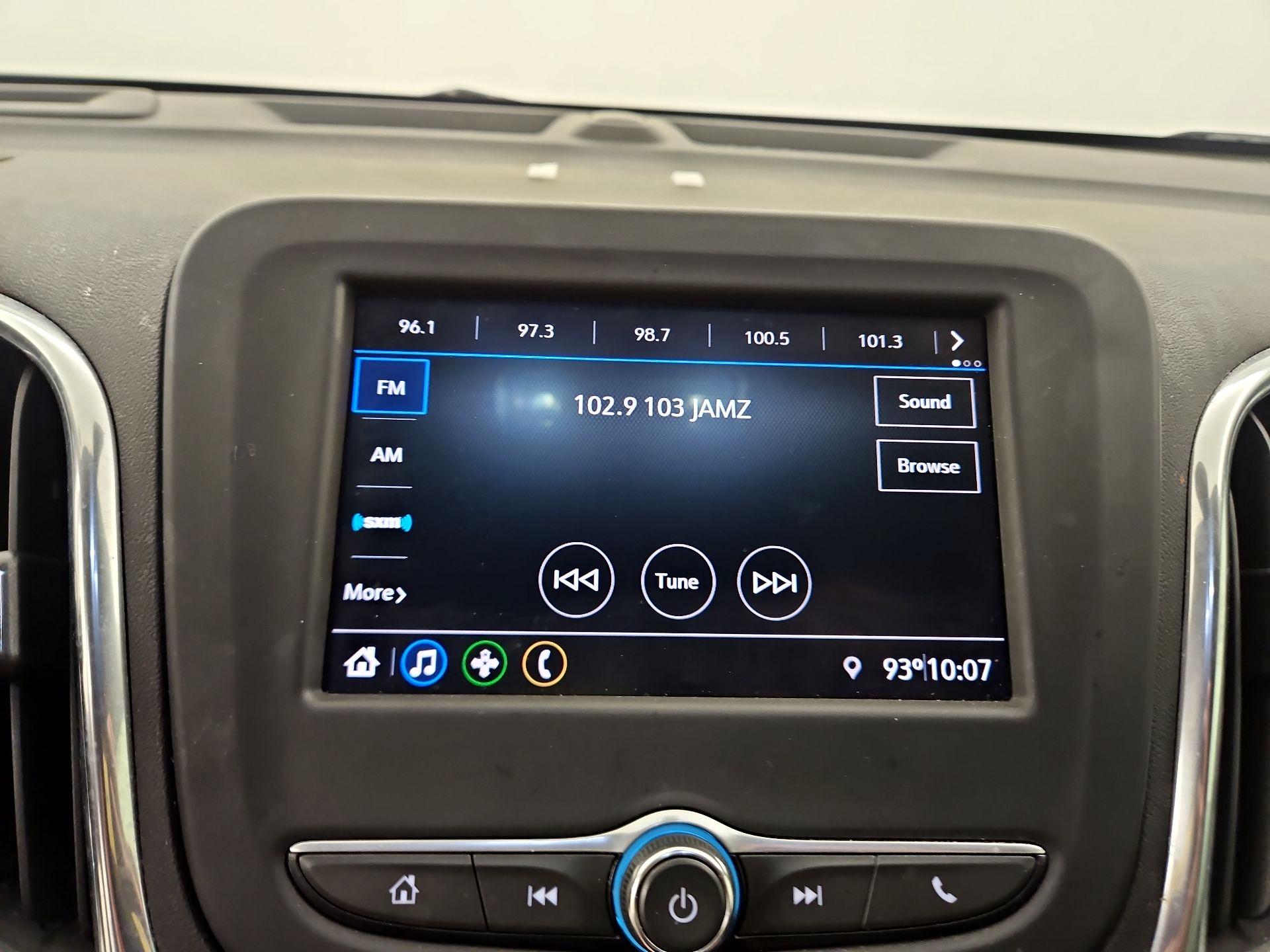 Thumbnail: 2020 Chevrolet Equinox - 15