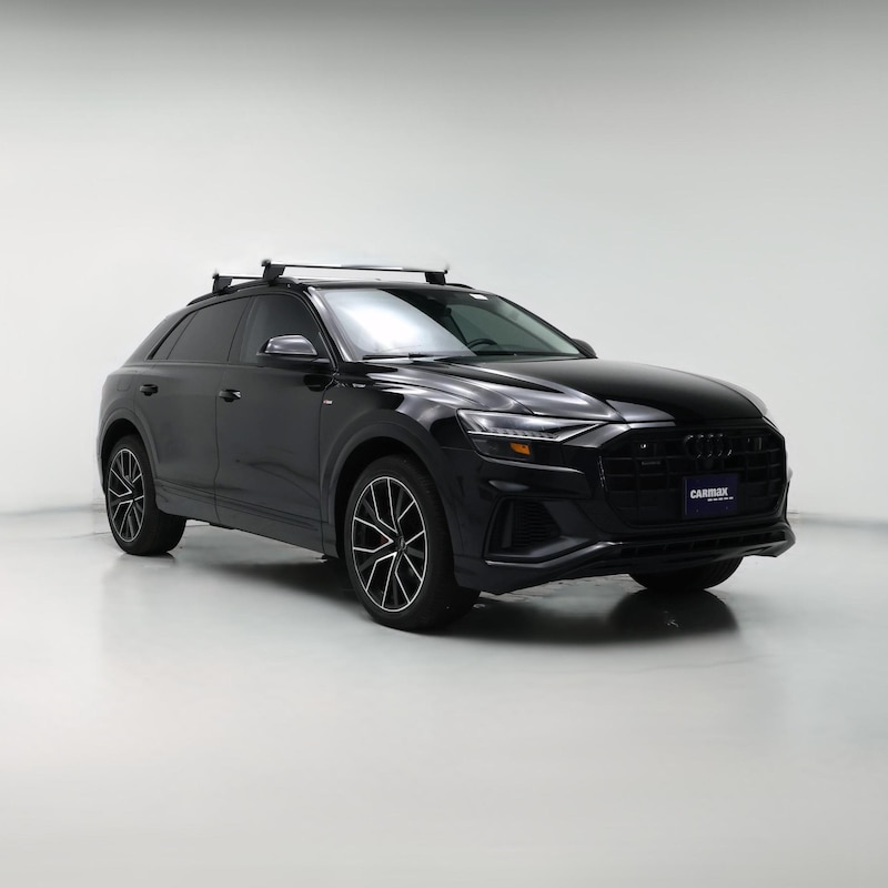 2023 Audi Q8 Premium Plus