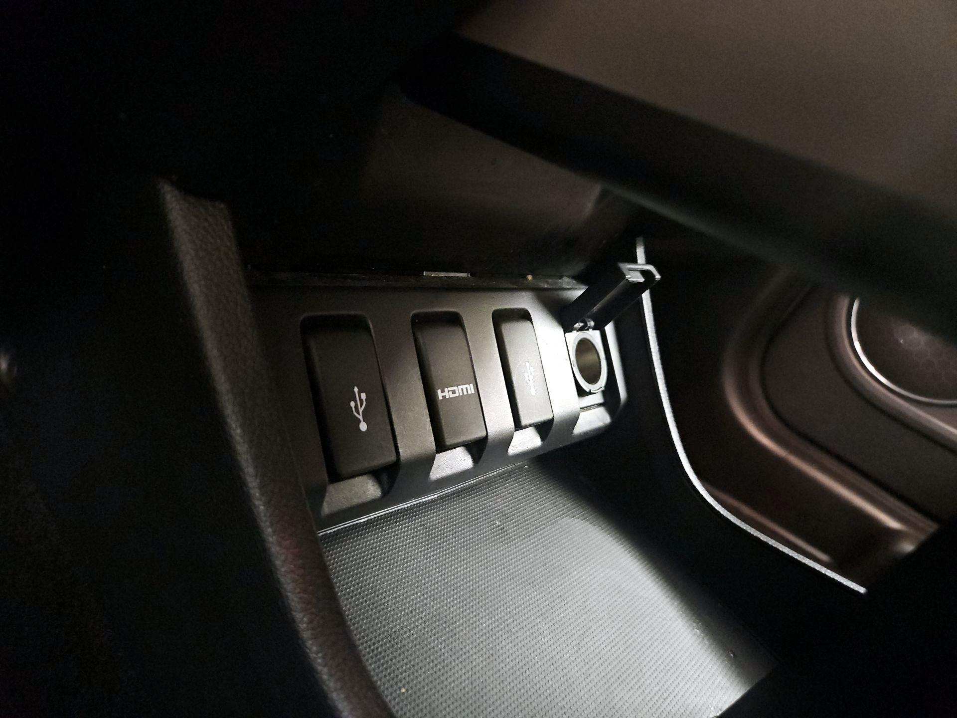 Thumbnail: 2016 Honda HR-V - 18