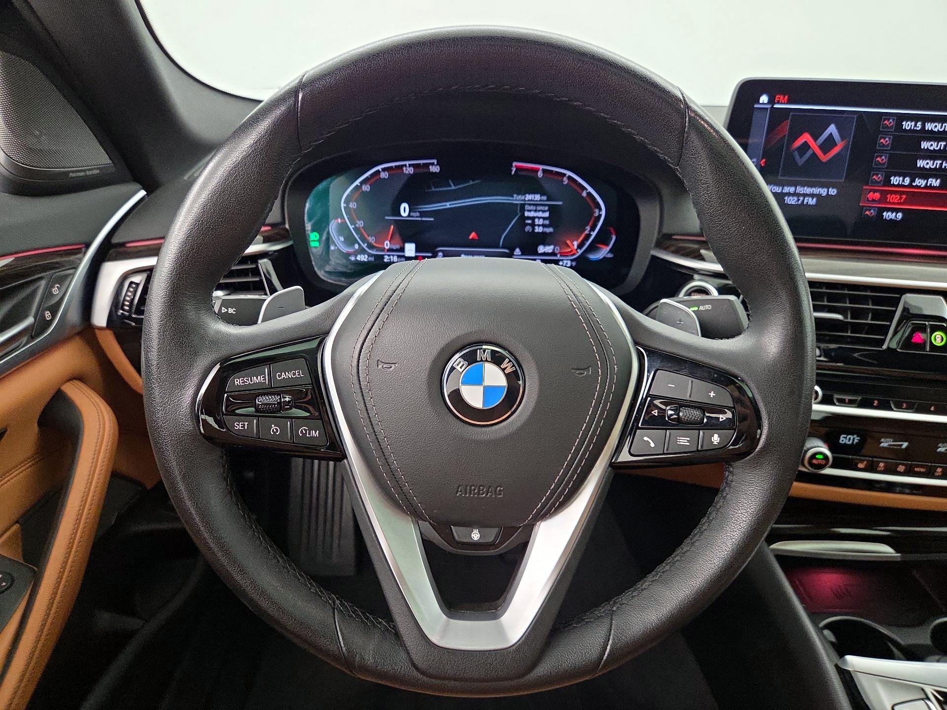 Thumbnail: 2022 BMW 5 Series - 10