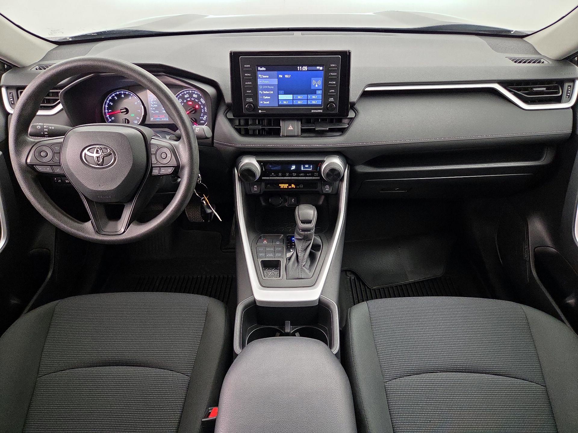 Thumbnail: 2022 Toyota RAV4 - 9
