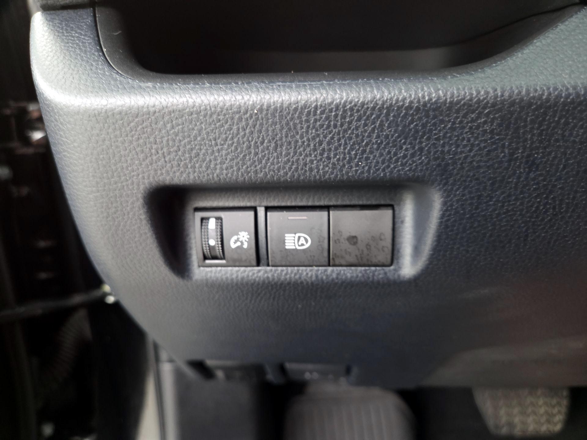 Thumbnail: 2022 Toyota RAV4 - 13