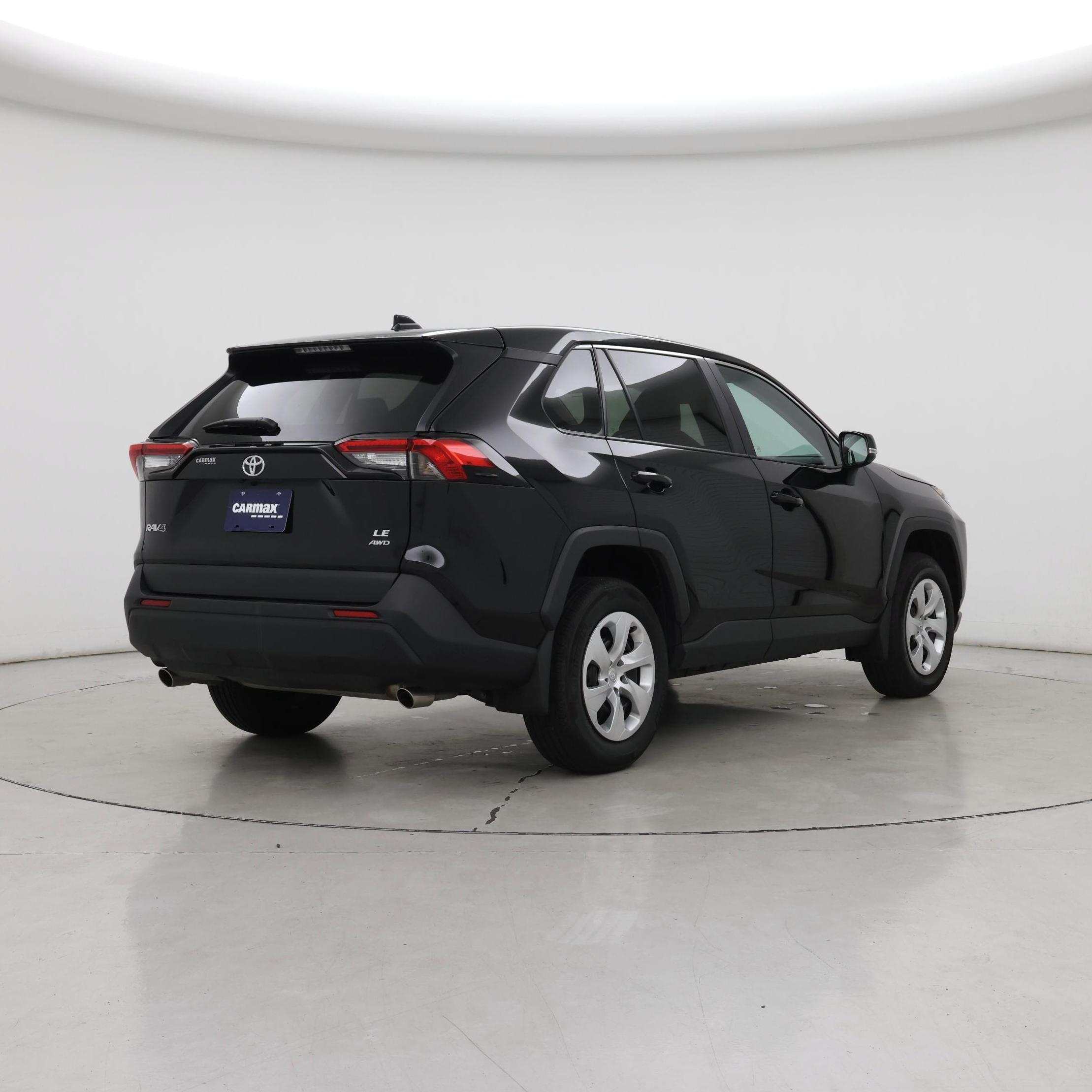 Thumbnail: 2022 Toyota RAV4 - 8