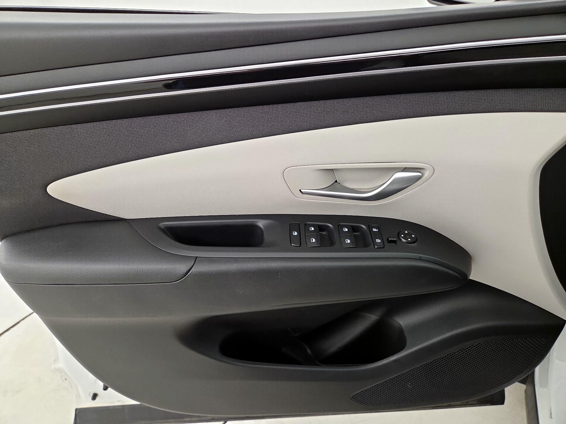 Thumbnail: 2023 Hyundai Tucson - 12