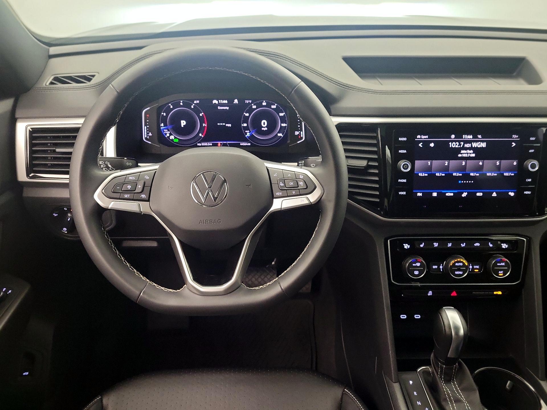Thumbnail: 2023 Volkswagen Atlas - 10