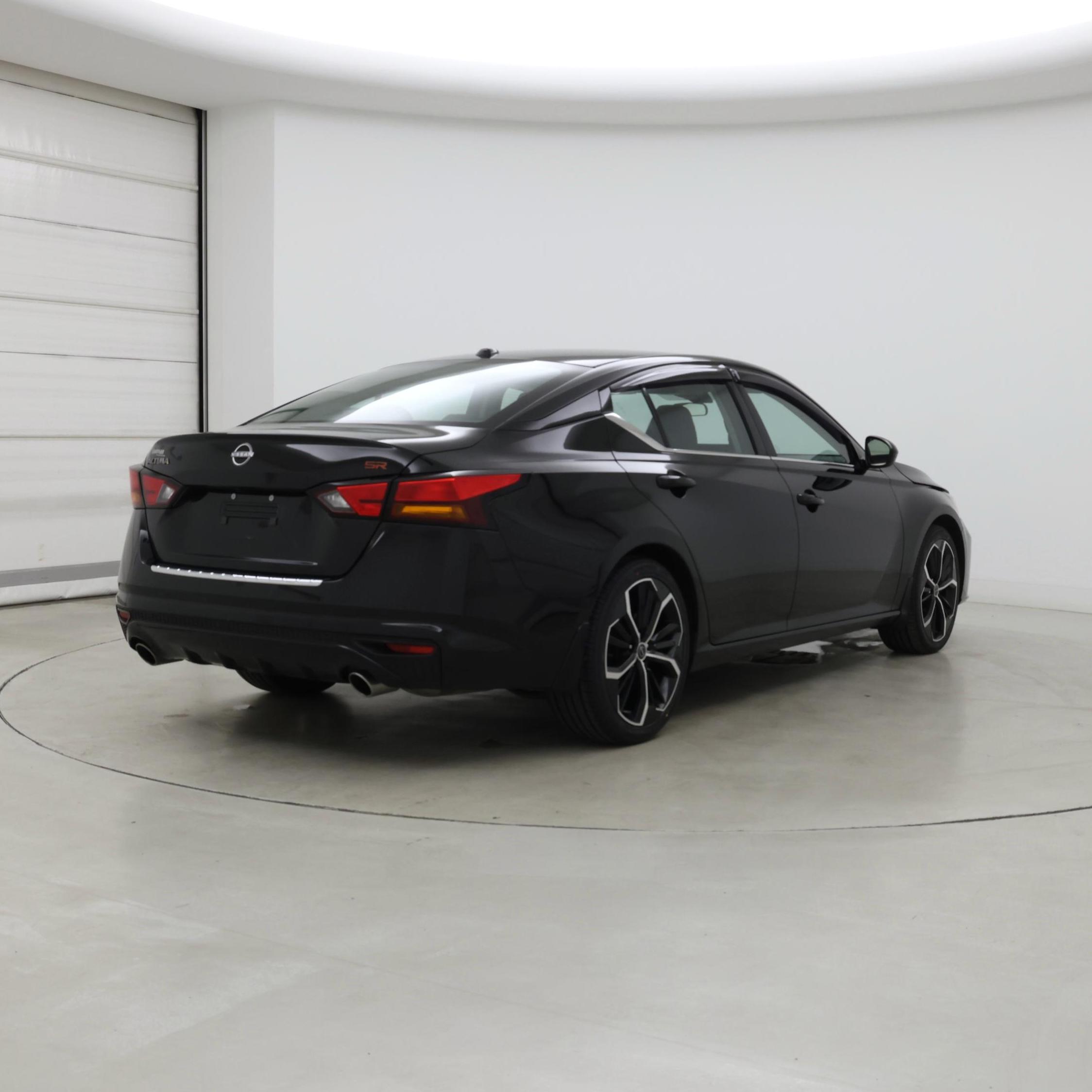 Thumbnail: 2023 Nissan Altima - 8