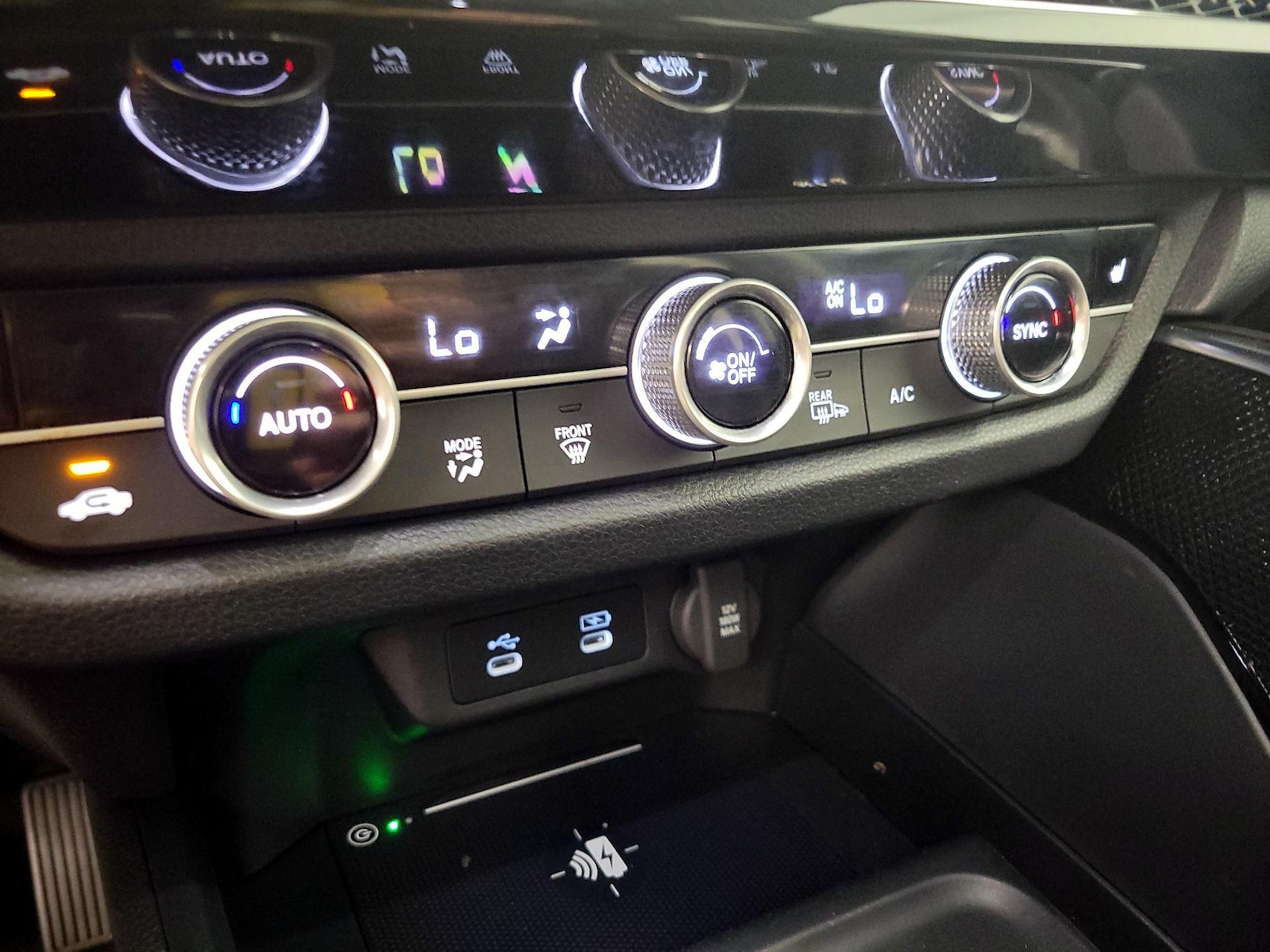 2025 Acura ADX Base - Photo 18