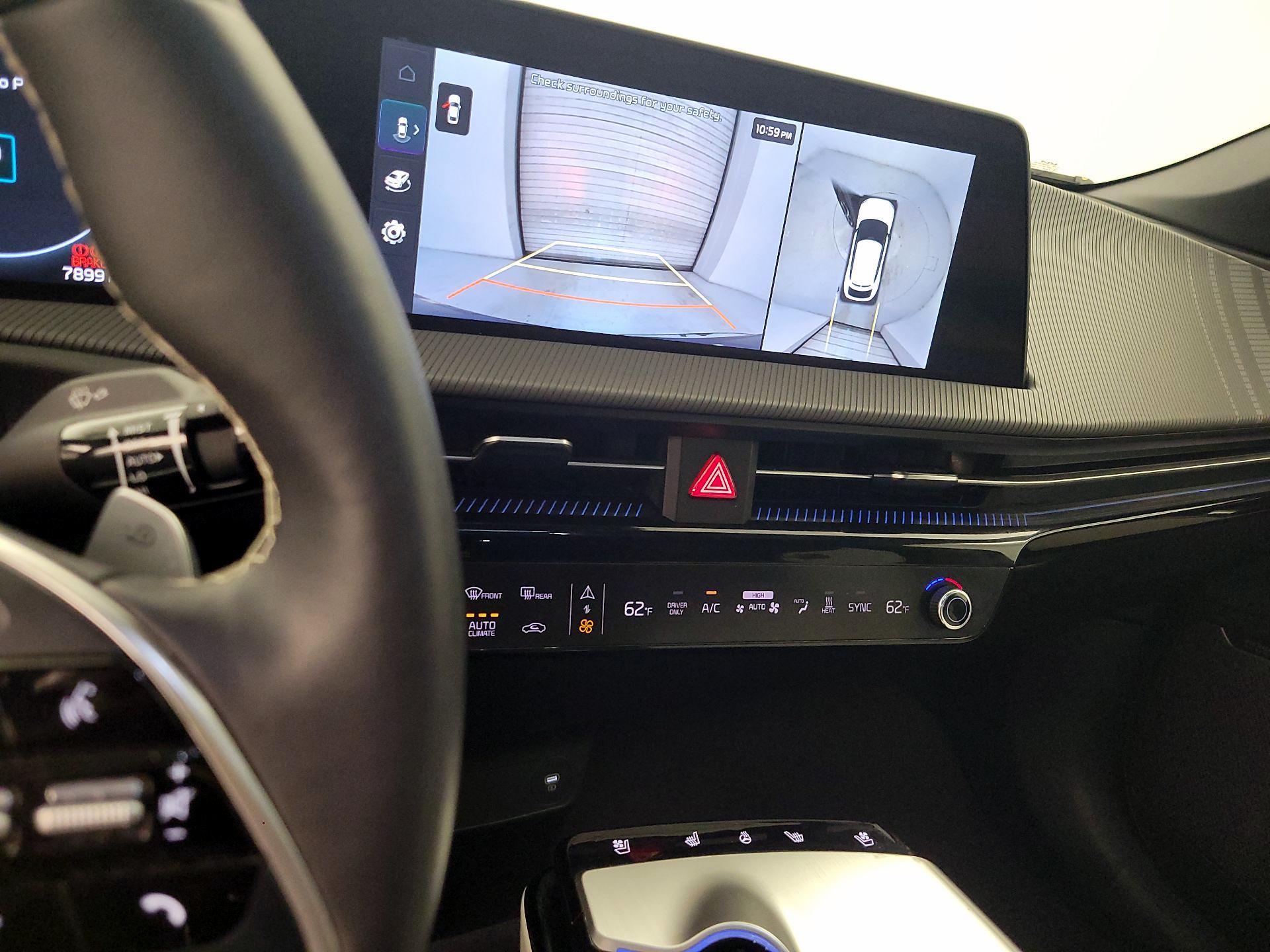 Thumbnail: 2024 Kia EV6 - 14