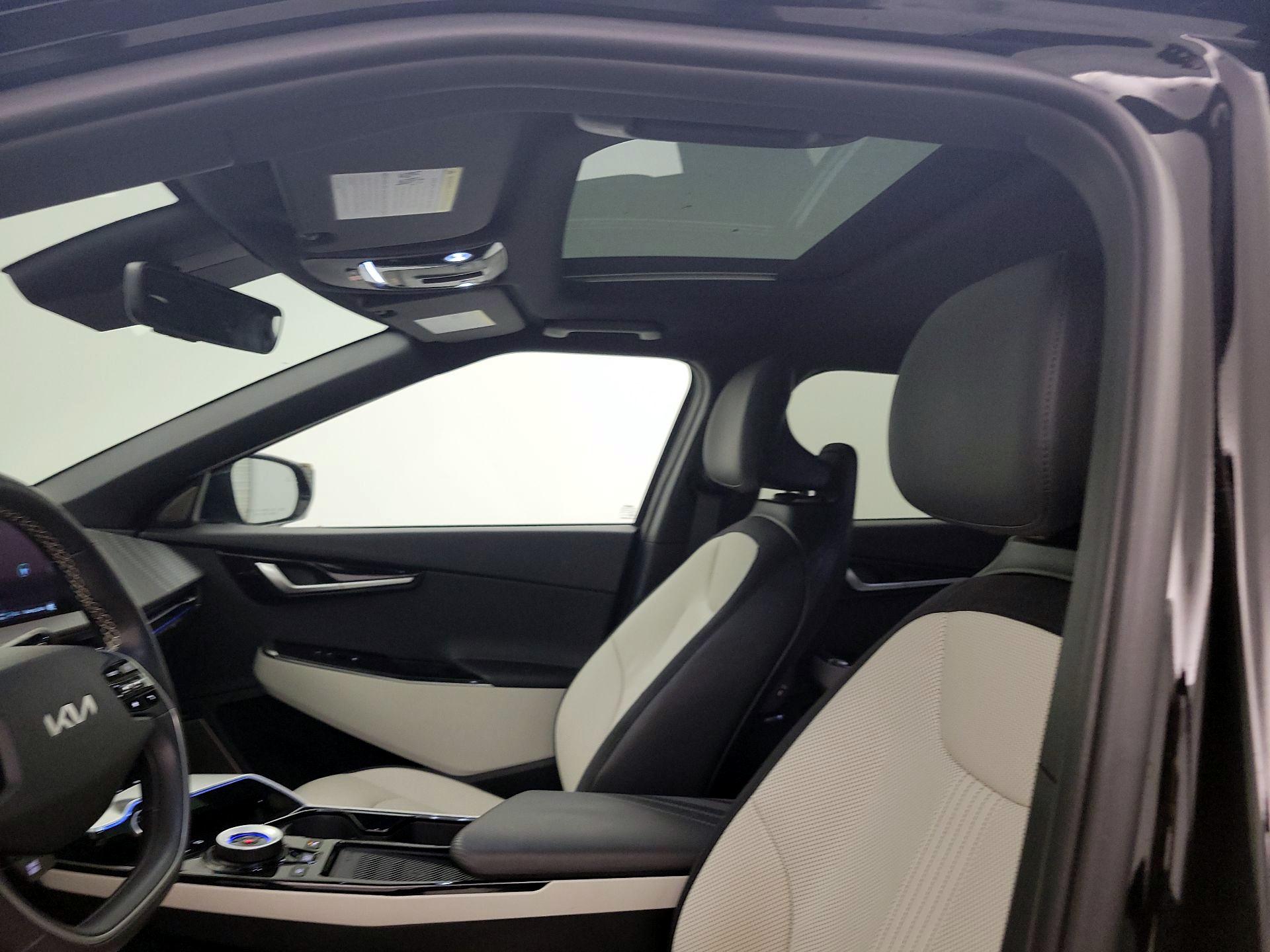 Thumbnail: 2024 Kia EV6 - 19