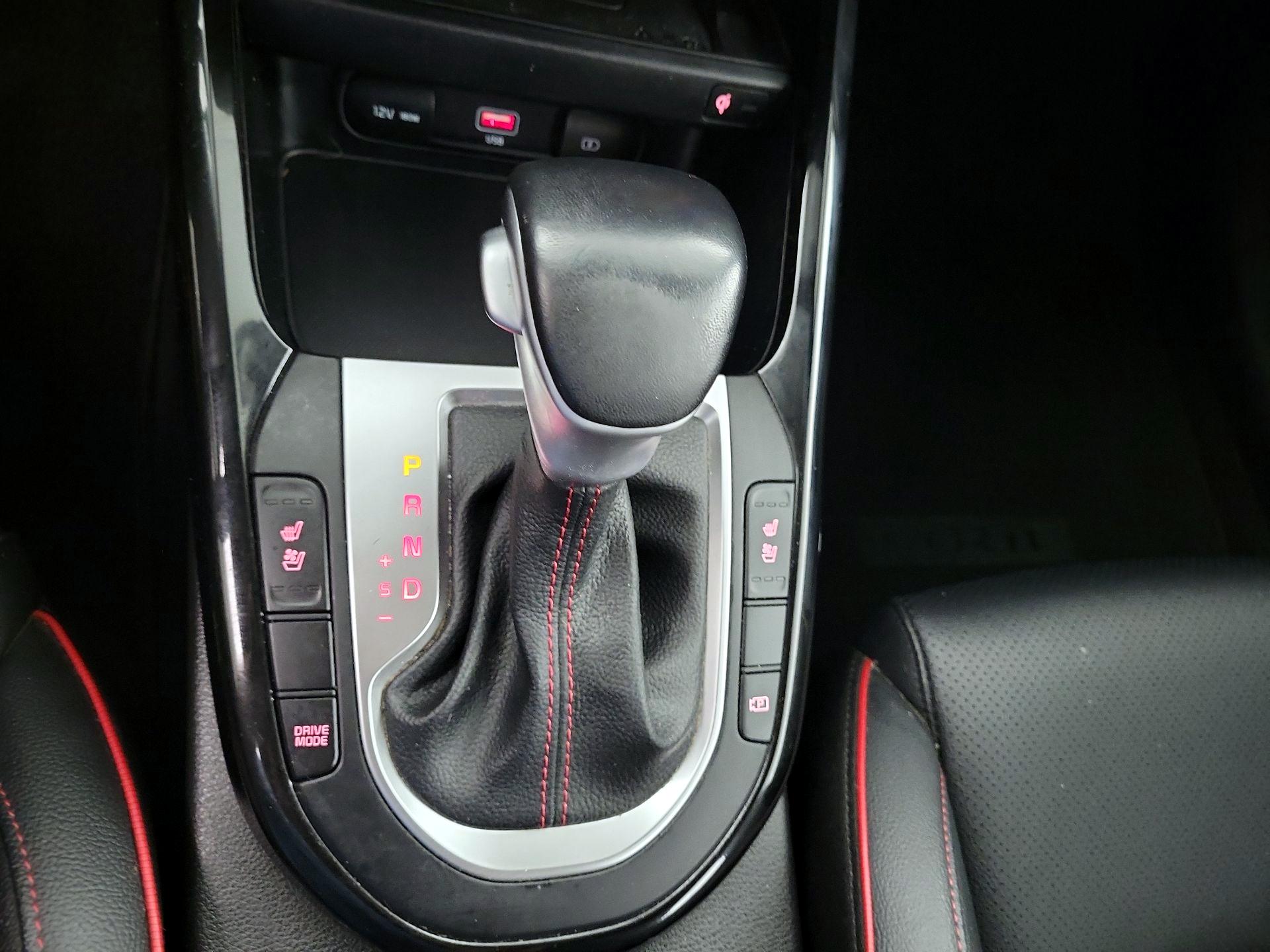 Thumbnail: 2023 Kia Forte - 17