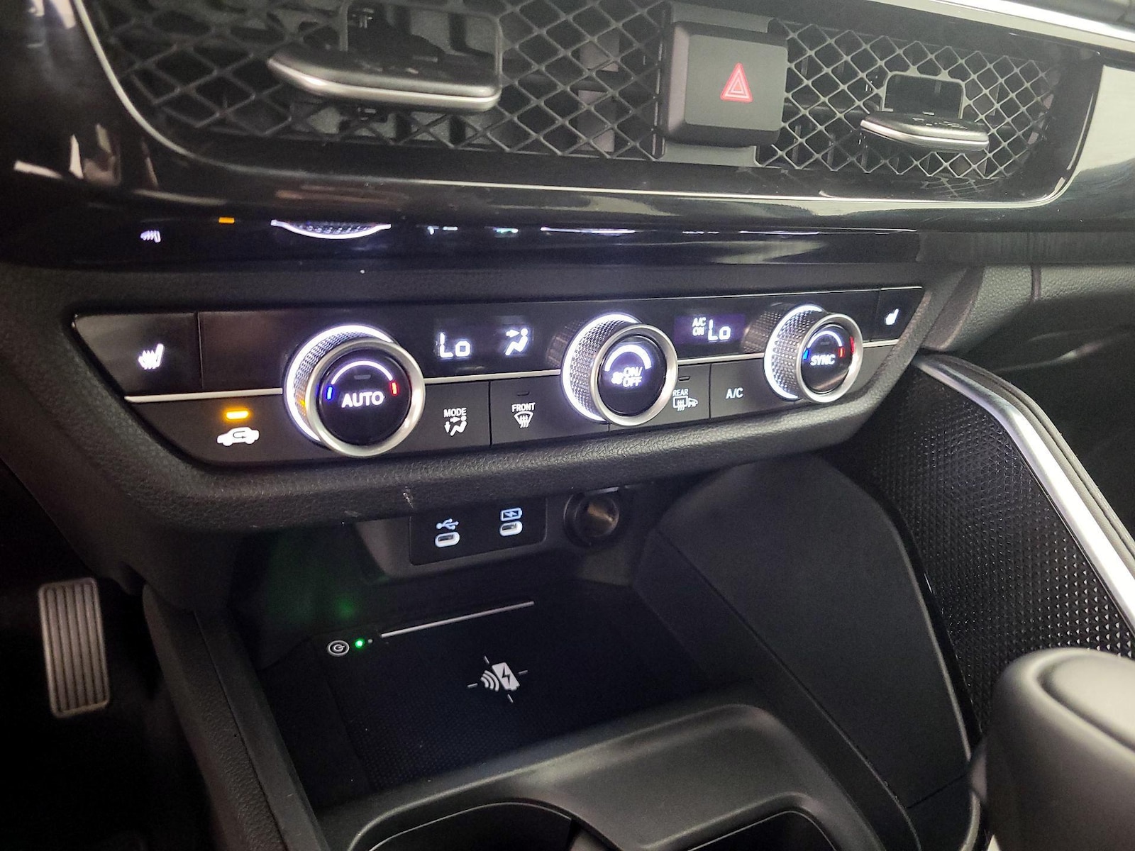 2025 Acura ADX Base - Photo 17