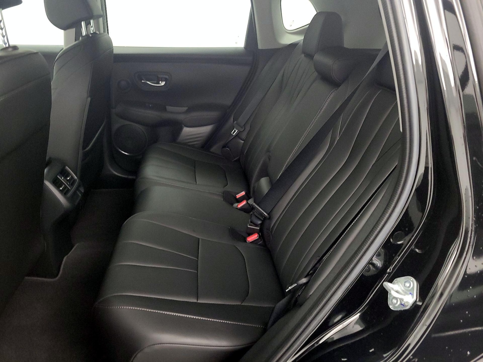 2025 Acura ADX Base - Photo 21