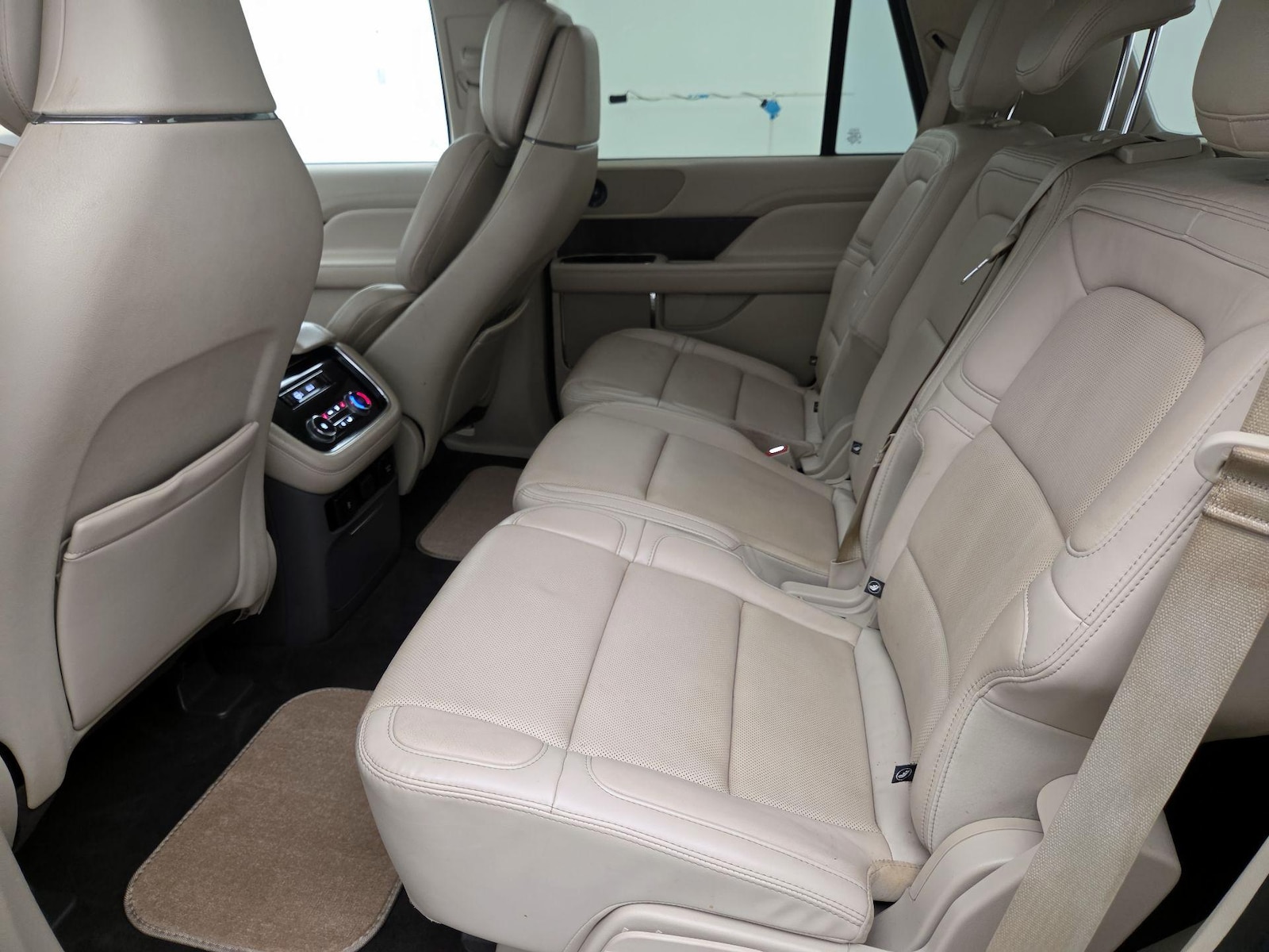 Rear Air Conditioning
