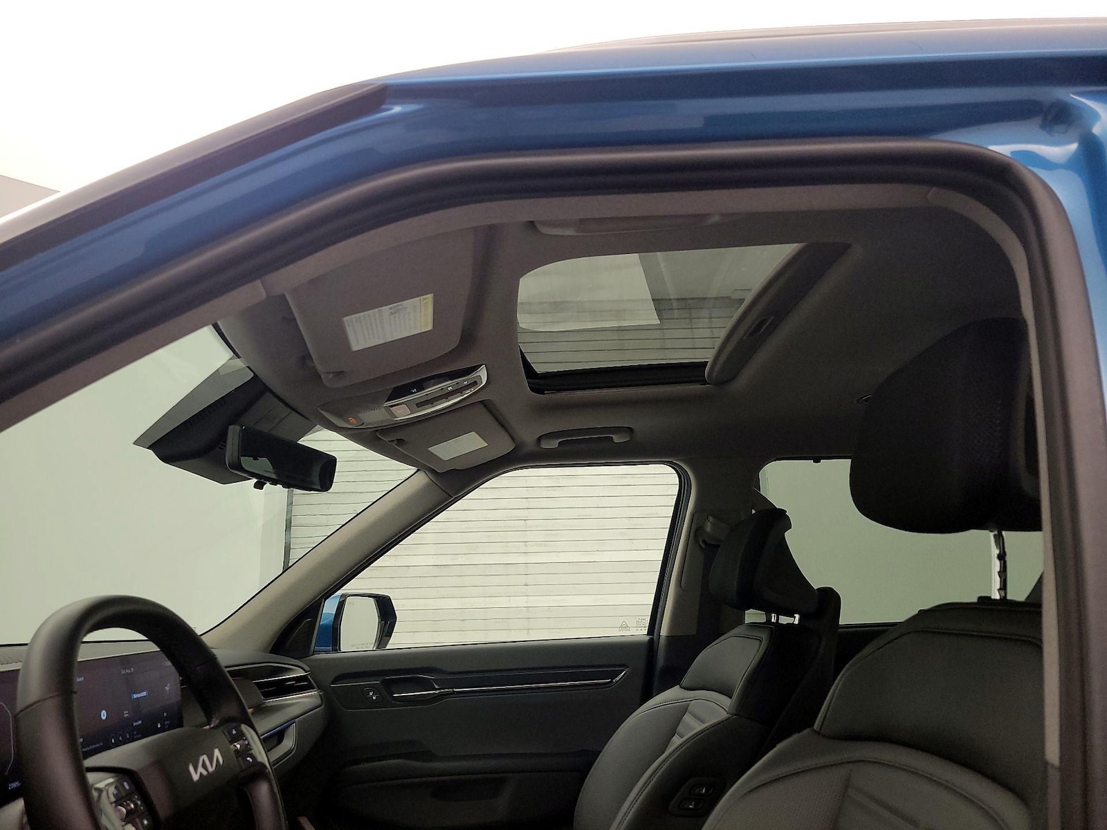 Sunroof(s) & Skylight(s)