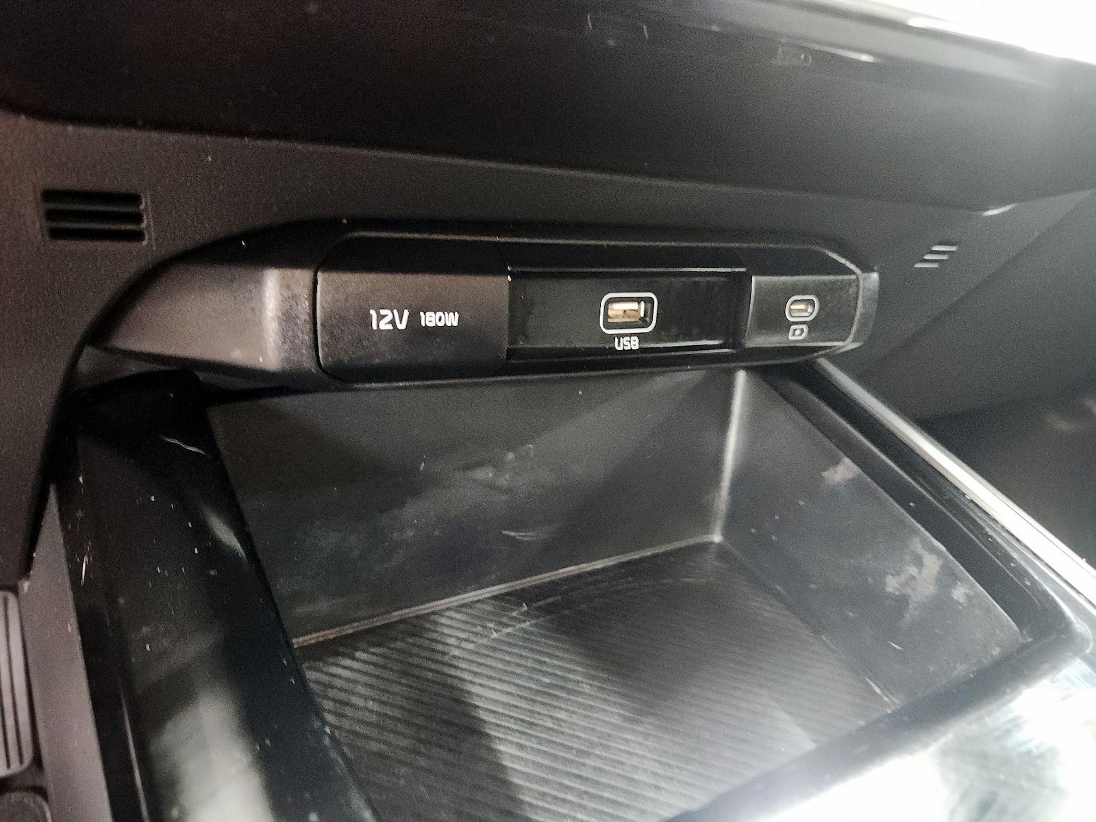 2024 Kia Niro LX - Photo 19
