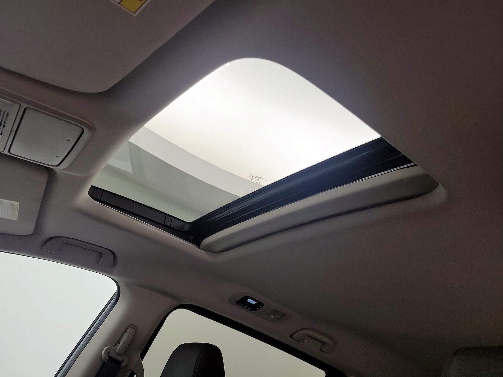 2025 Honda Odyssey EX-L - Photo 20