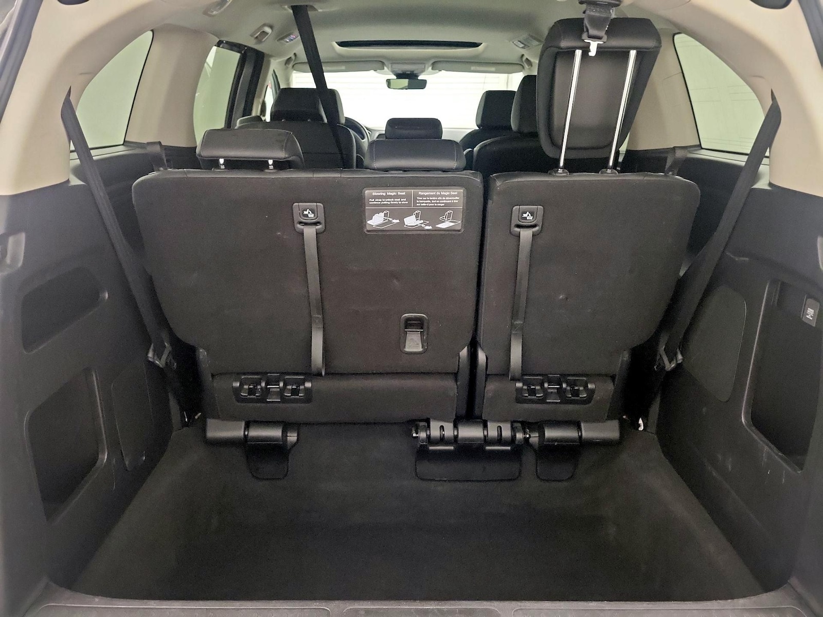 2025 Honda Odyssey EX-L - Photo 23