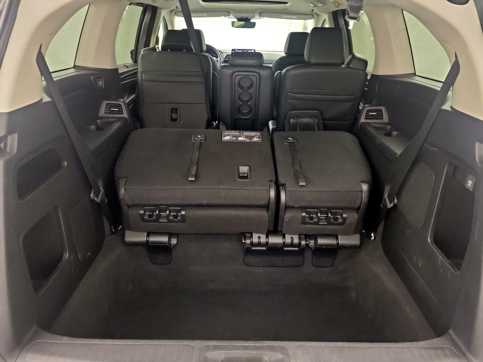 2025 Honda Odyssey EX-L - Photo 24