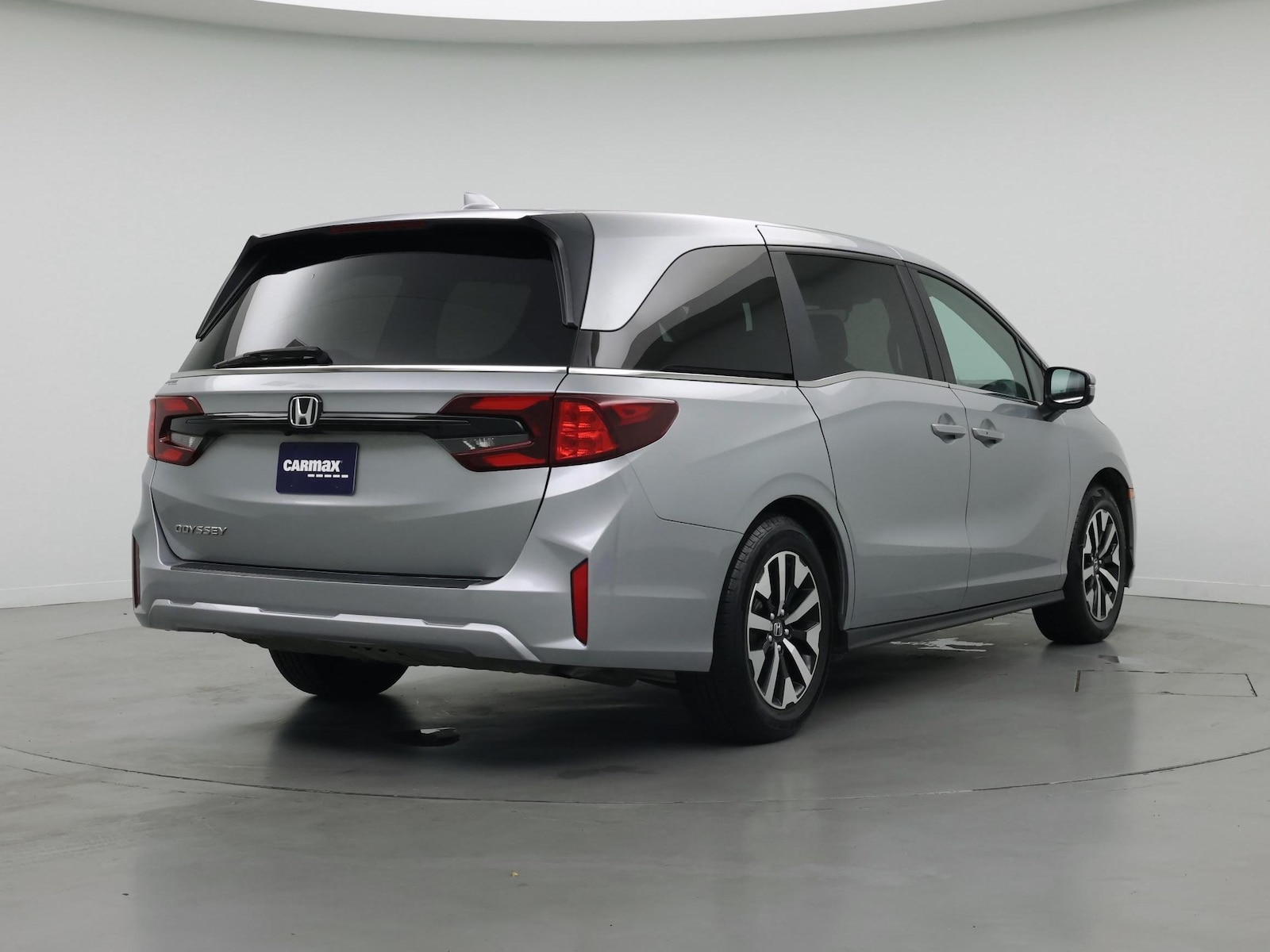 2025 Honda Odyssey EX-L - Photo 9