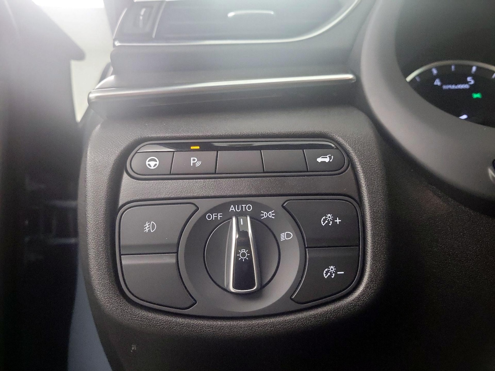 2025 INFINITI QX55 Essential - Photo 14