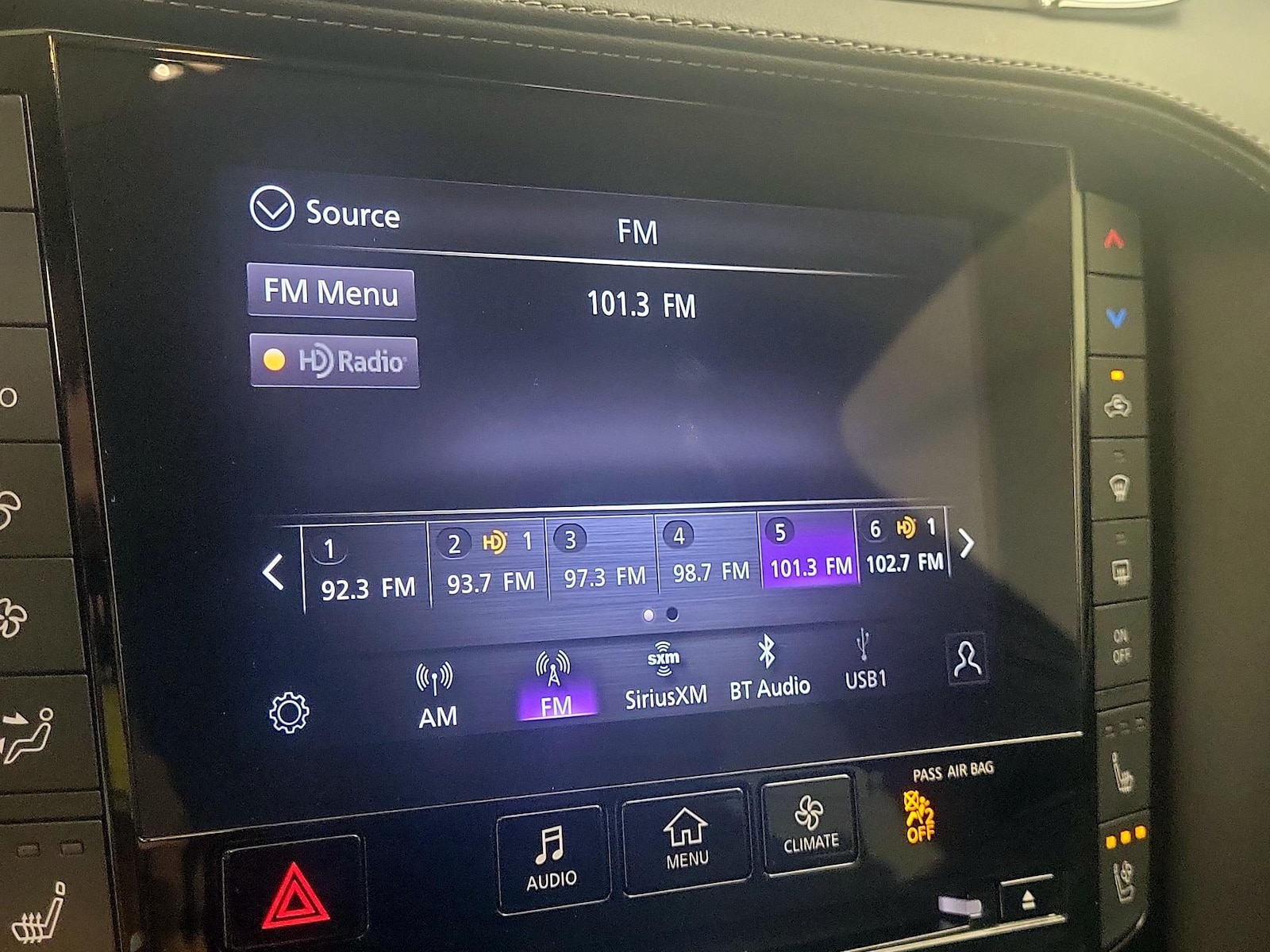 2025 INFINITI QX55 Essential - Photo 17