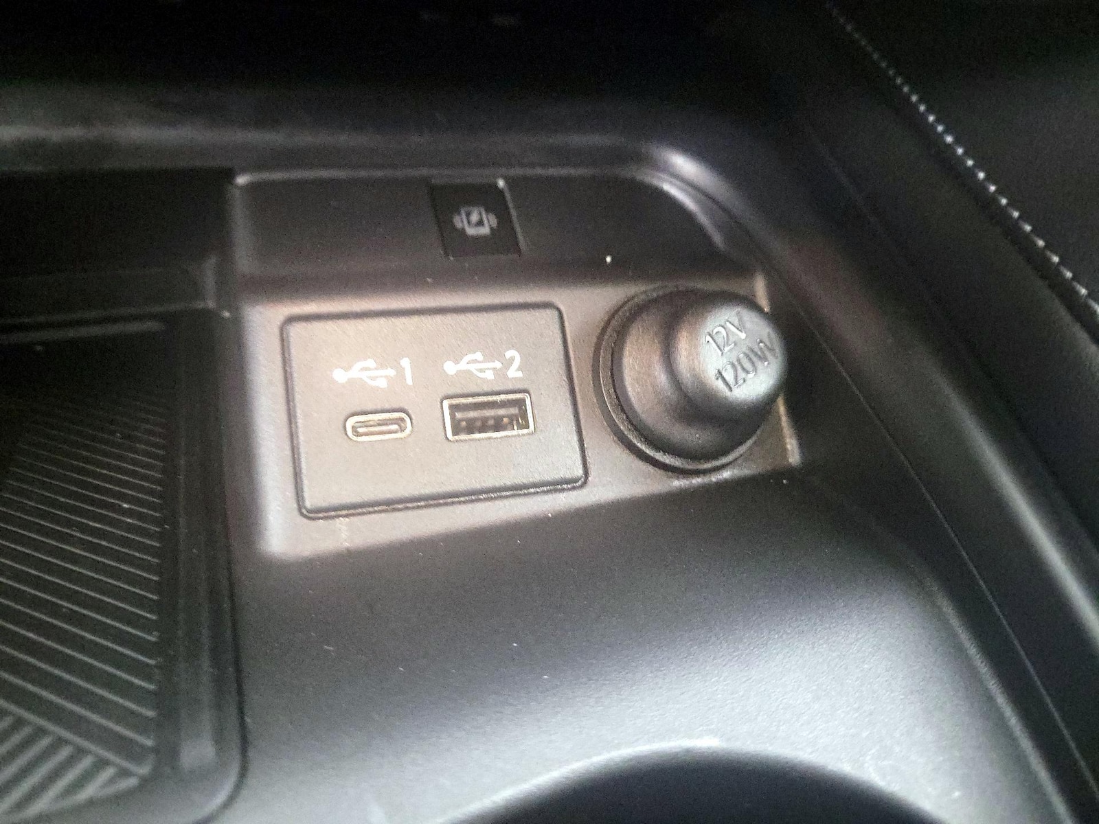2025 INFINITI QX55 Essential - Photo 20