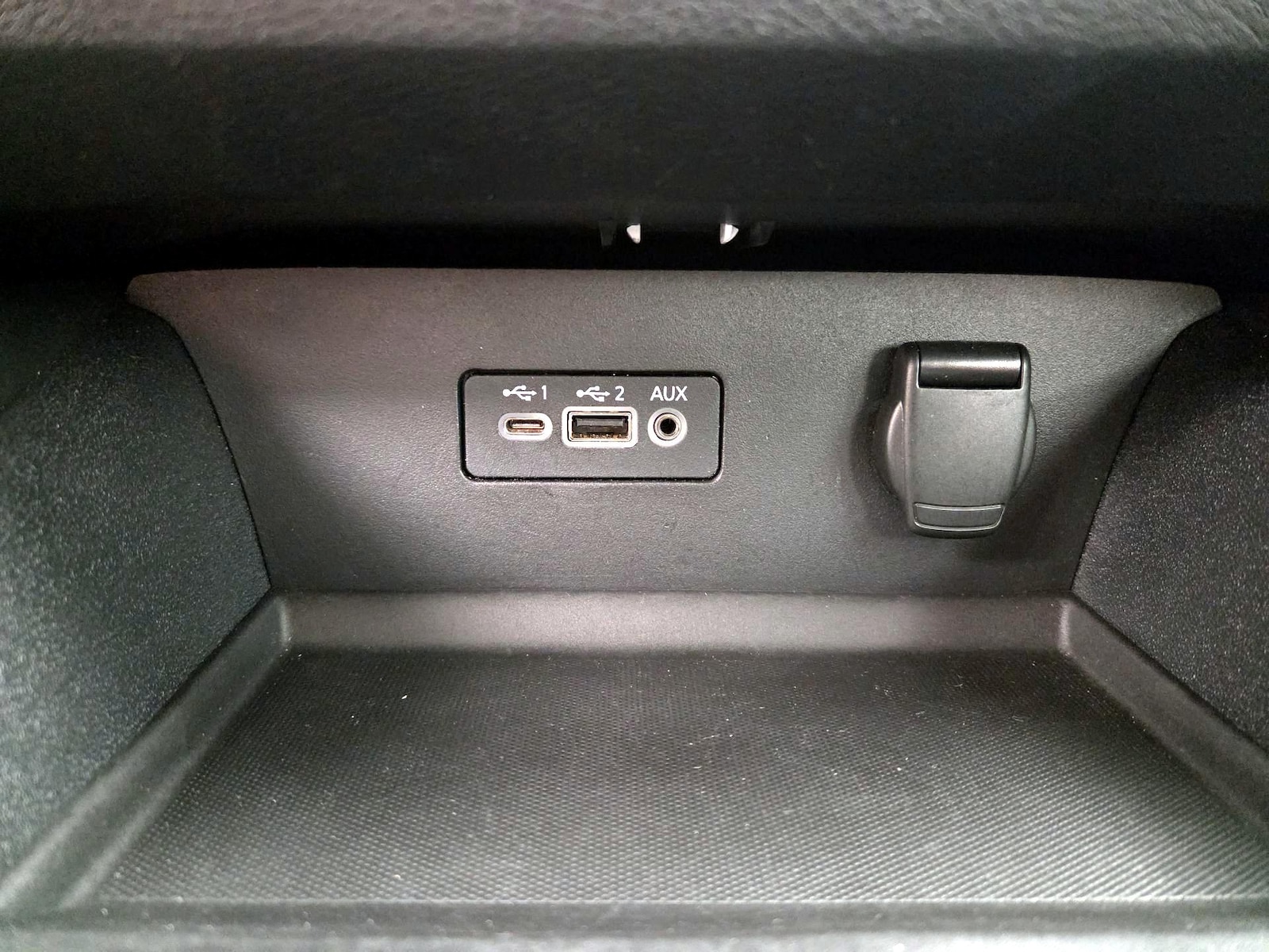 2020 Nissan Altima SR - Photo 19