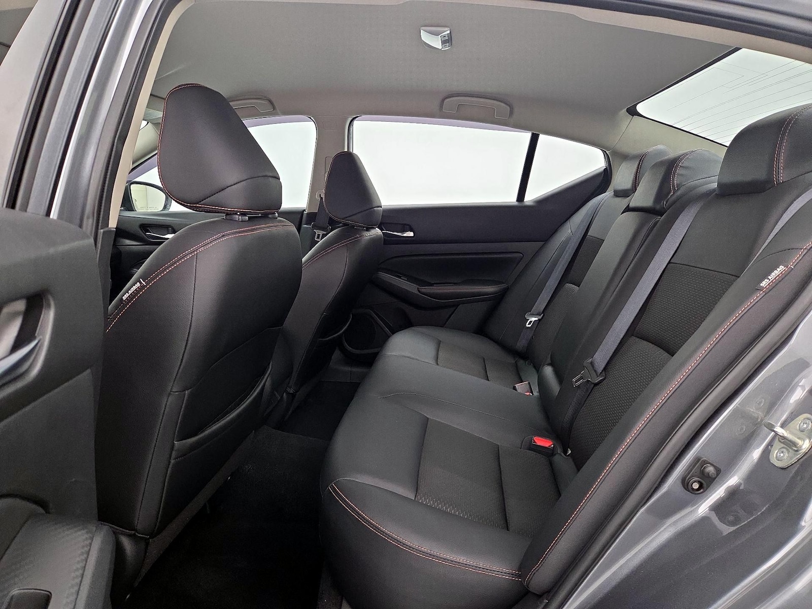 2020 Nissan Altima SR - Photo 20