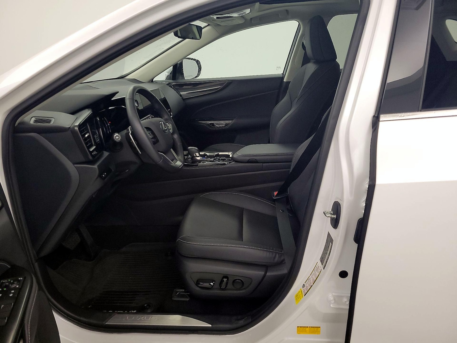2024 Lexus NX 350 - Photo 12