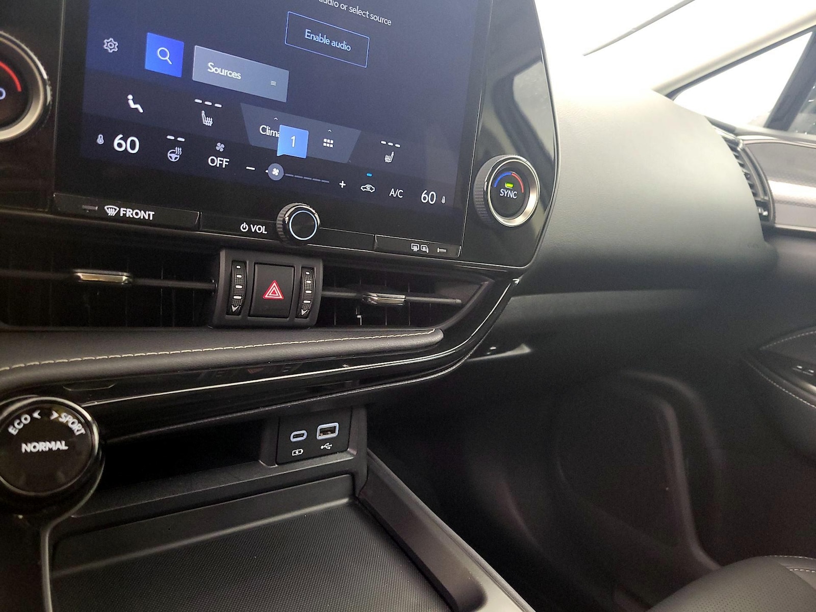 2024 Lexus NX 350 - Photo 18