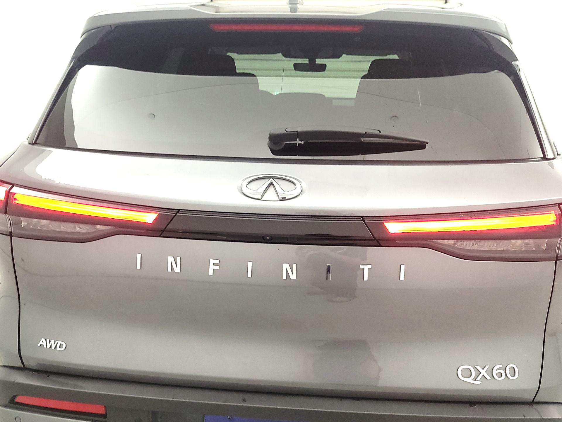 Thumbnail: 2024 INFINITI QX60 - 6