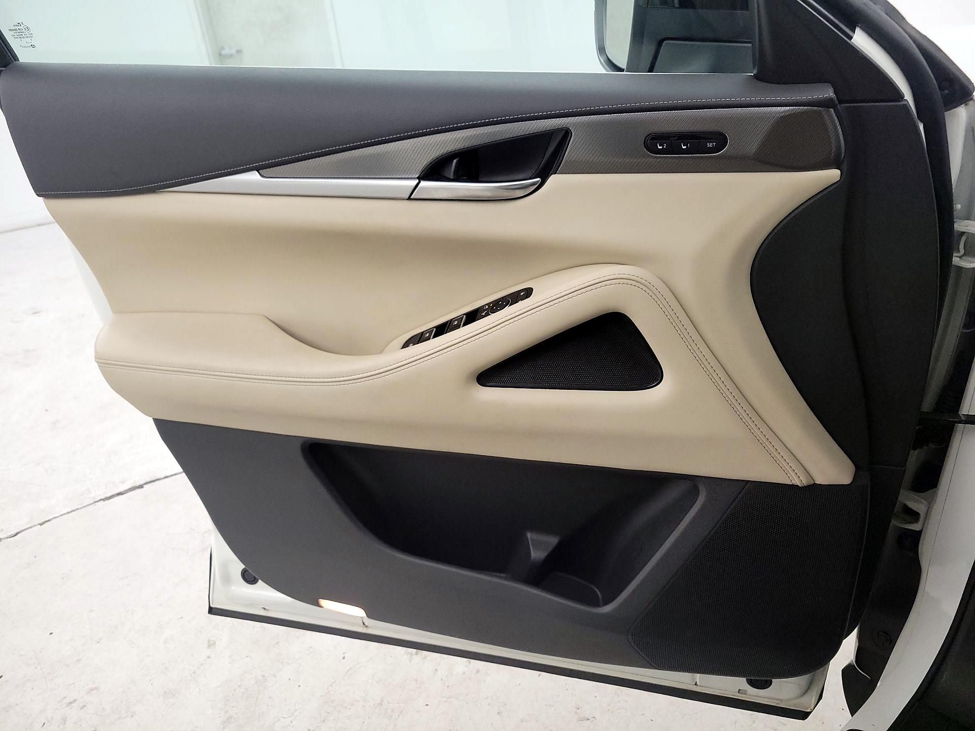 Thumbnail: 2023 INFINITI QX60 - 10