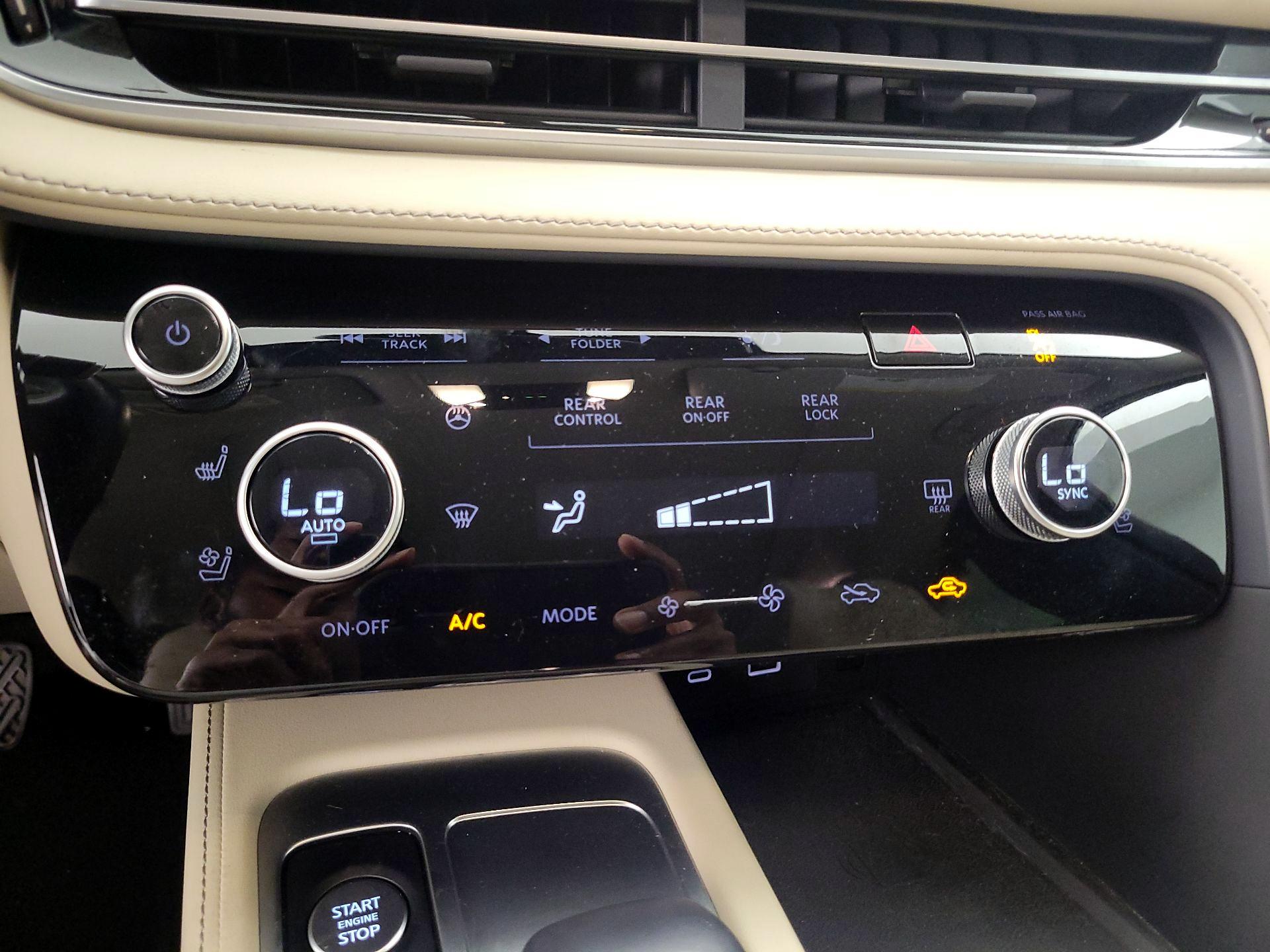 Thumbnail: 2023 INFINITI QX60 - 13