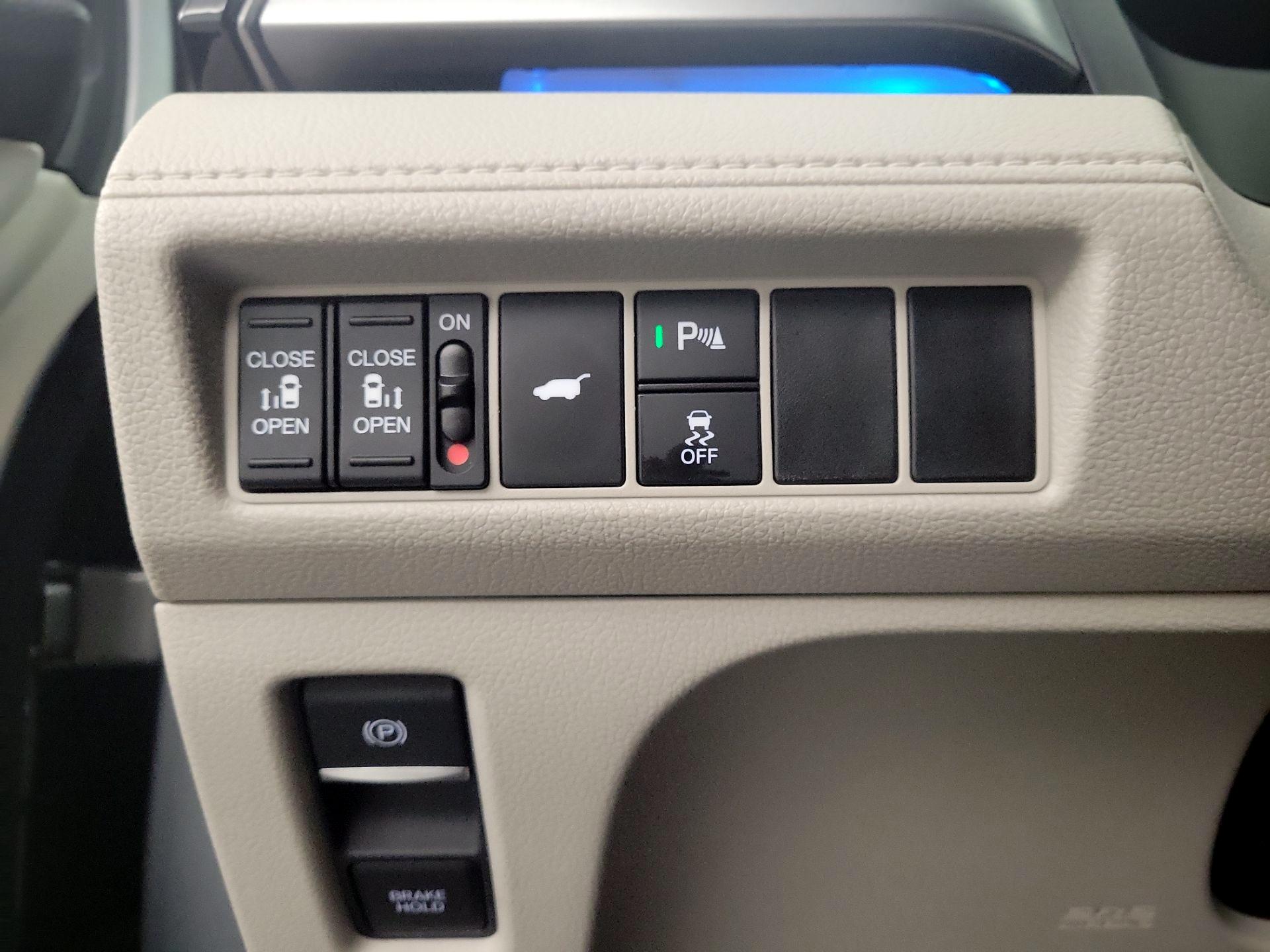 Thumbnail: 2026 Honda Odyssey - 13