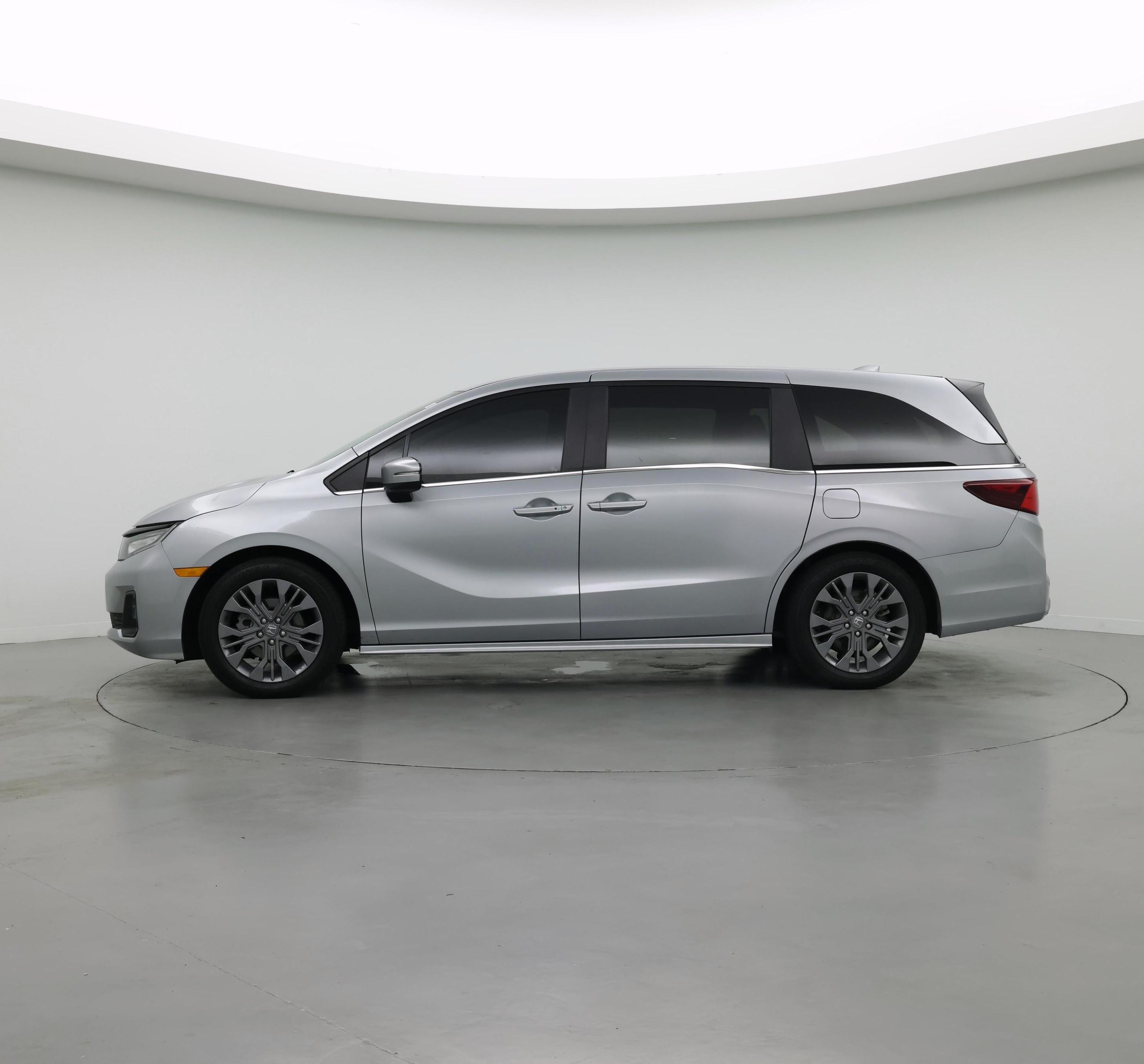 Thumbnail: 2026 Honda Odyssey - 3
