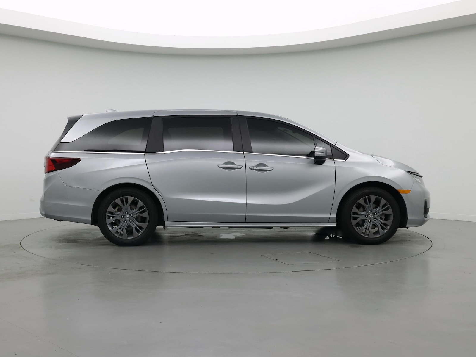 2026 Honda Odyssey Touring - Photo 8