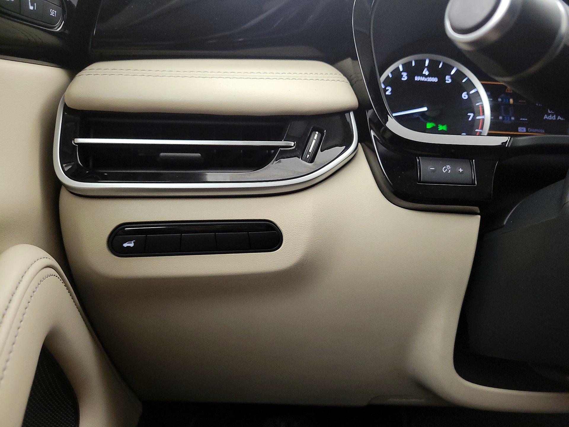 Thumbnail: 2023 INFINITI QX60 - 13
