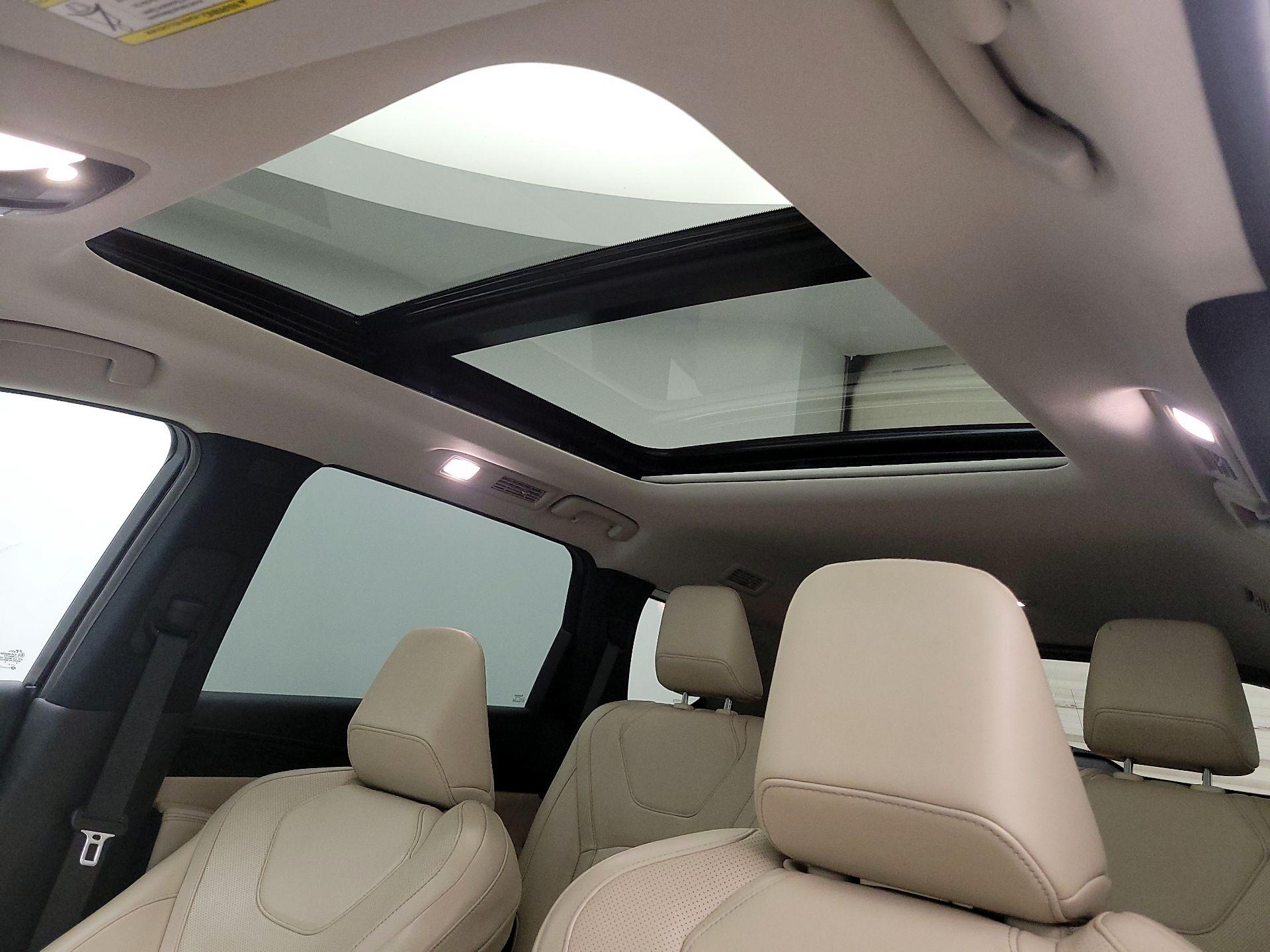 Thumbnail: 2023 INFINITI QX60 - 19